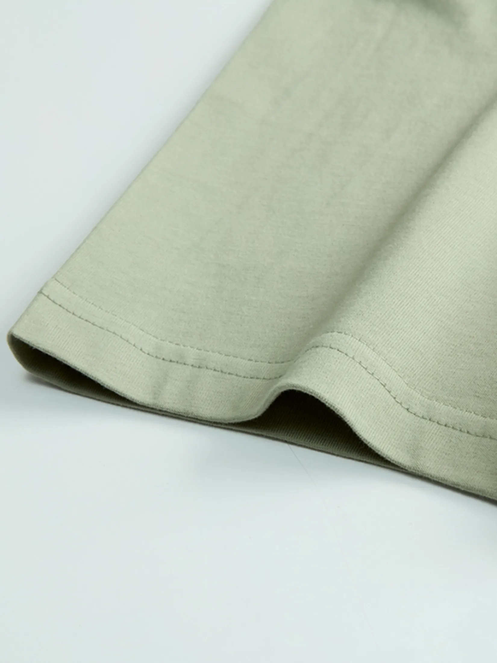 GIORDANO Men s Online Exclusive Soft-Touch Plain T-shirt (Korea) Grey Green