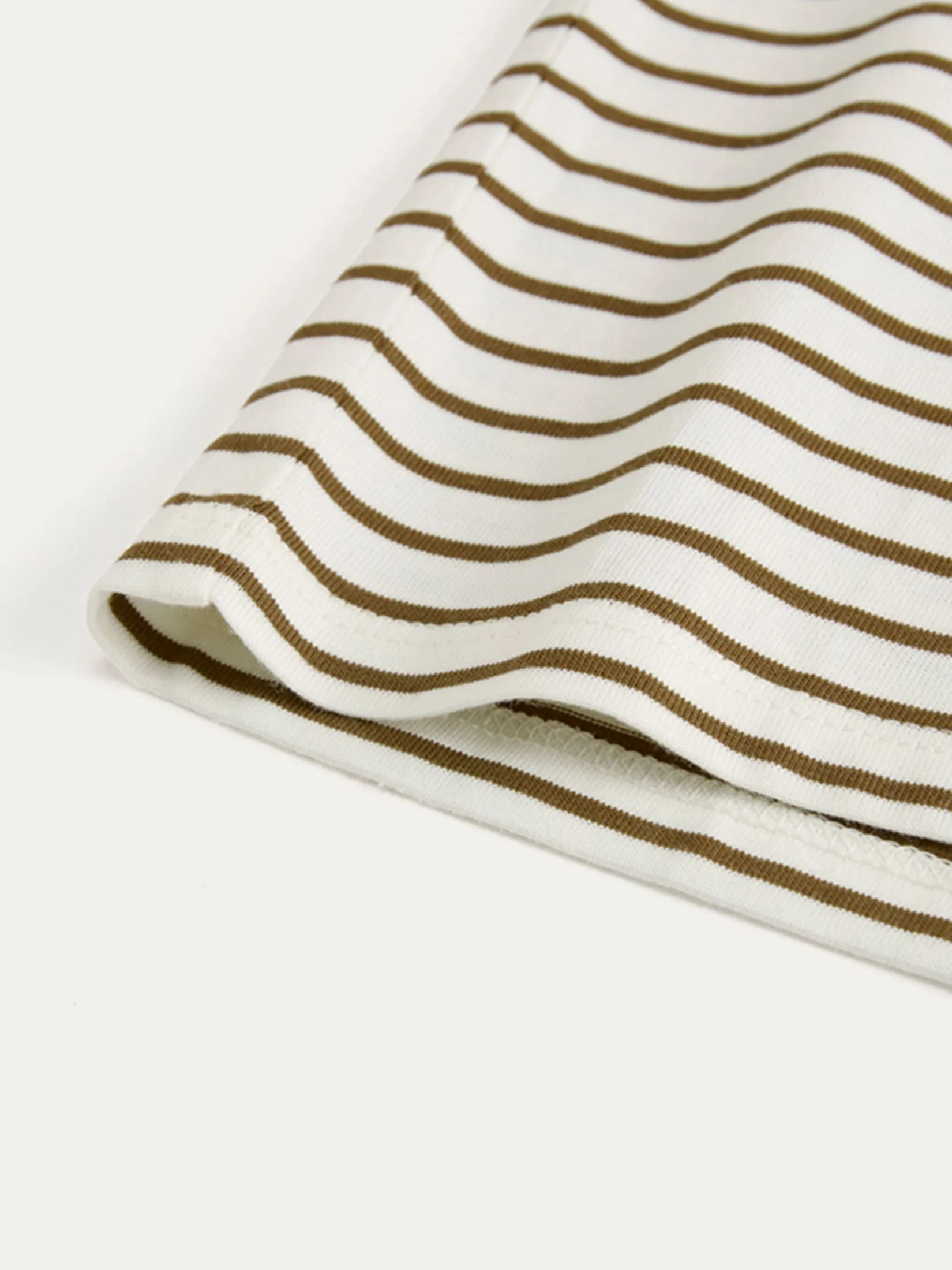 GIORDANO Women's Beau Monde Loose Stripe T-Shirt Khaki Tea Brown