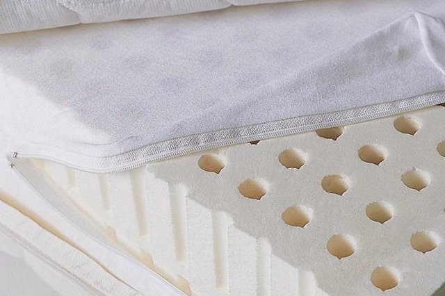 Латексный двуспальный и полутороспальный матрас Patex высота 2,5 см 2 размера