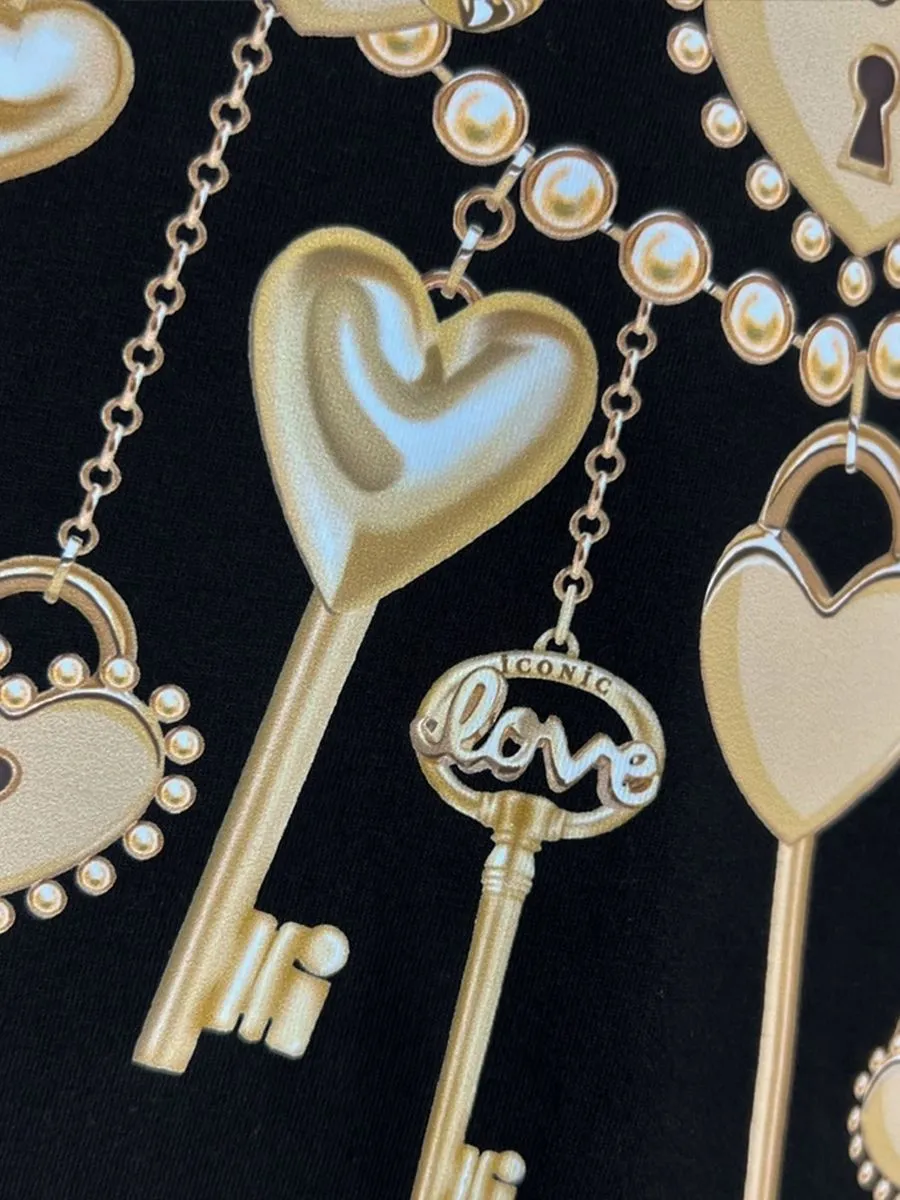 ICONIC WOMAN BLACK NECK TO YOU T-SHIRT