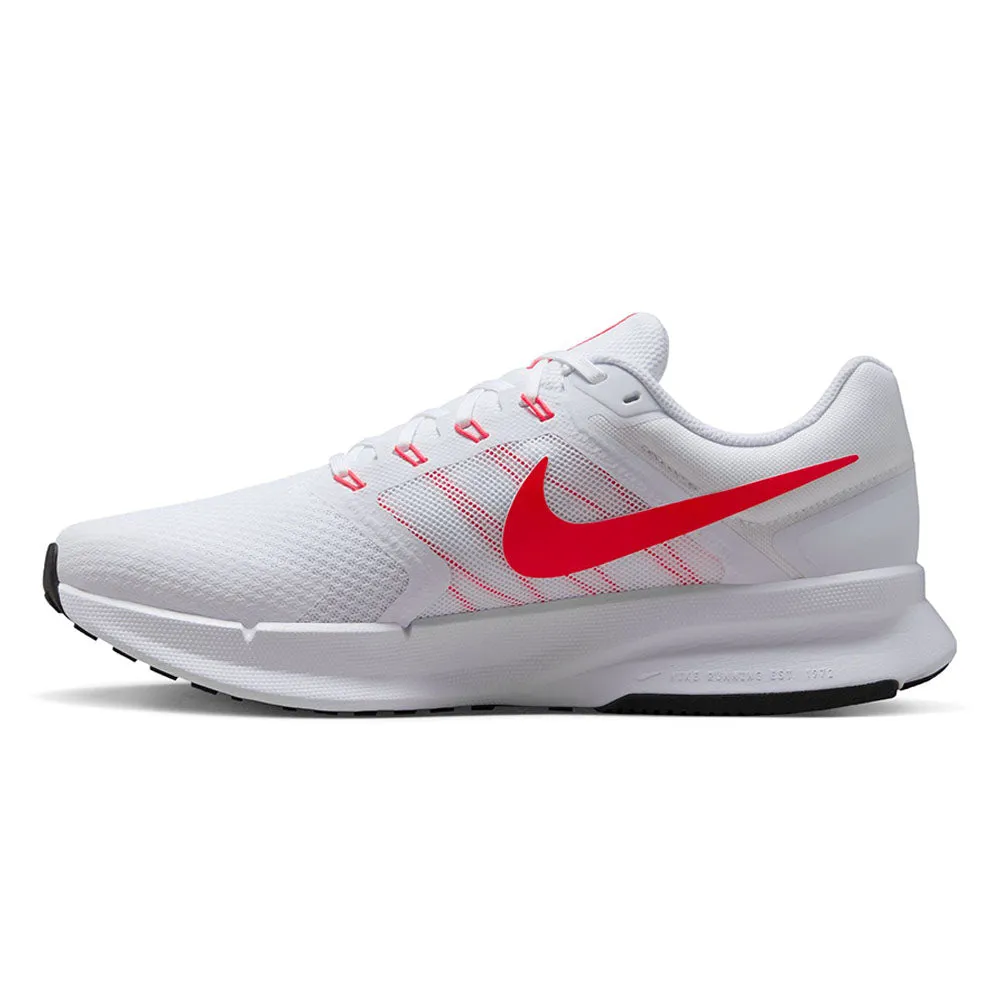 NIKE Run Swift 3 Men Running Shoes White - NI083SH685ENTH