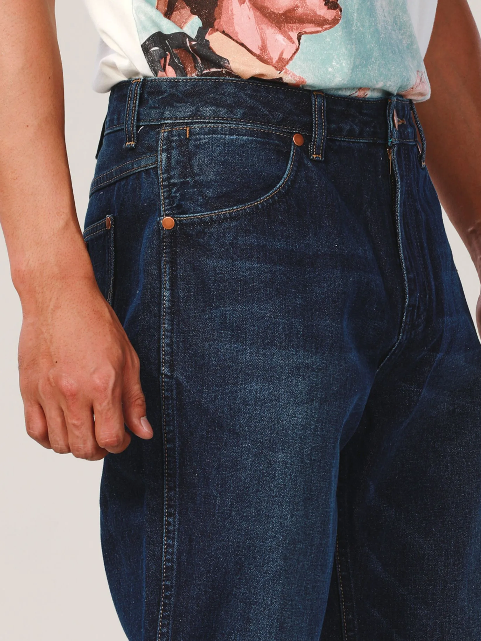 WRANGLER Men's Jeans Everyday with Wrangler Collection Mid Frontier Fit Mid Indigo