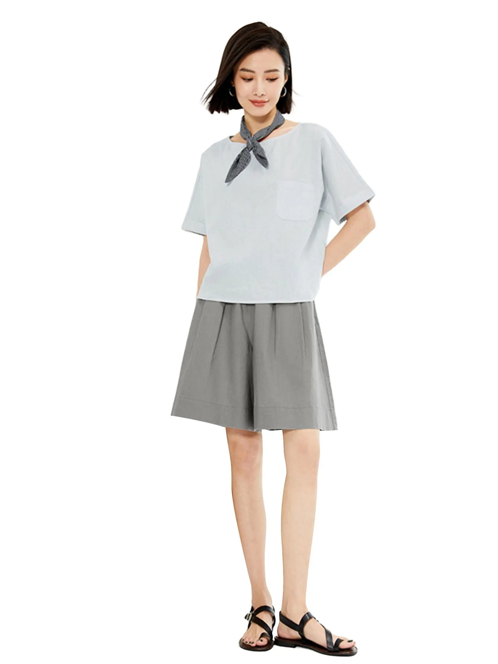 GIORDANO Women's Online Exclusive Cotton-Linen Pleated Shorts Grey Size - S