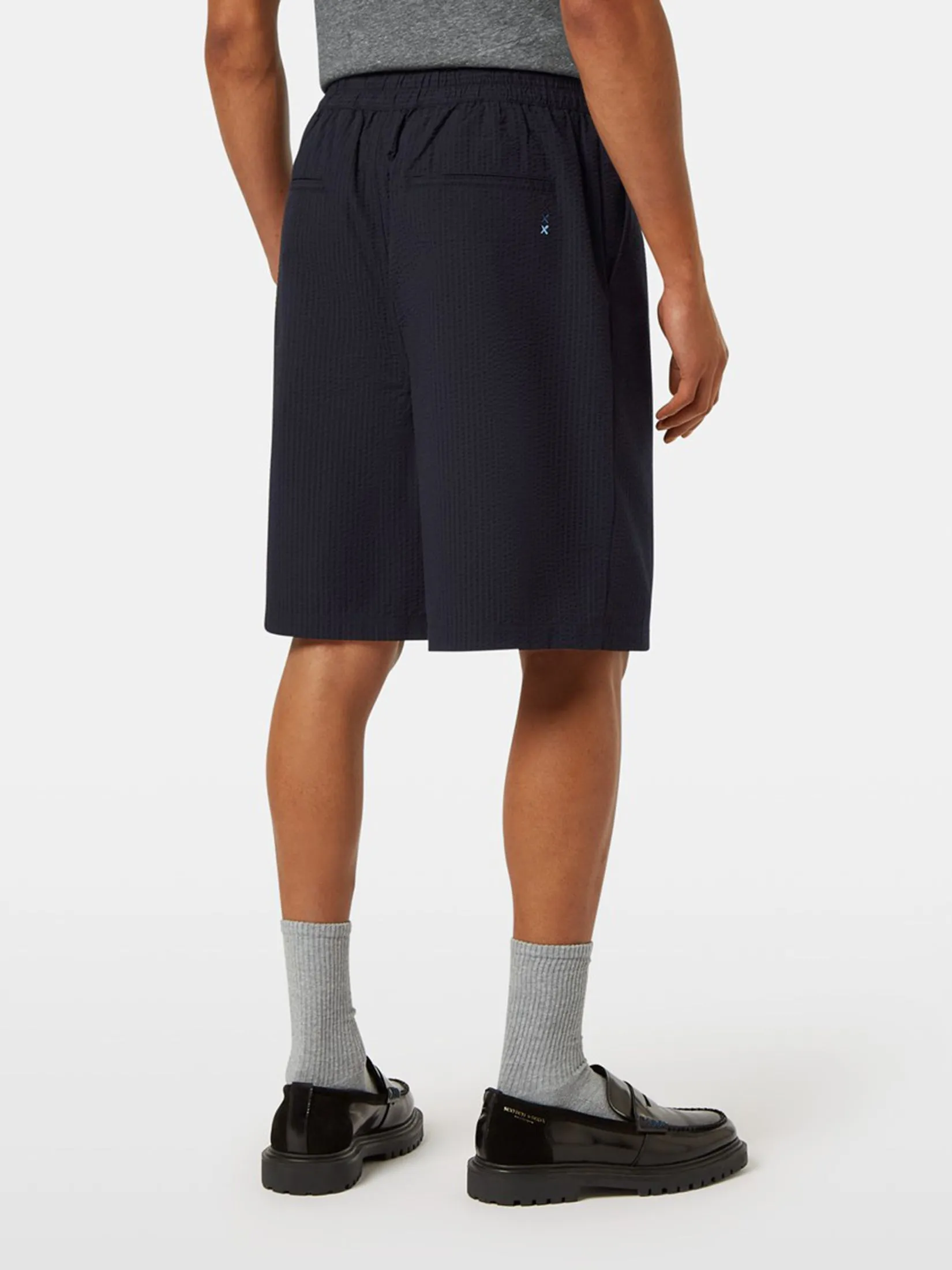 SCOTCH&SODA Men Bermuda Short Loose Fit Pleated Seersucker Washed Black