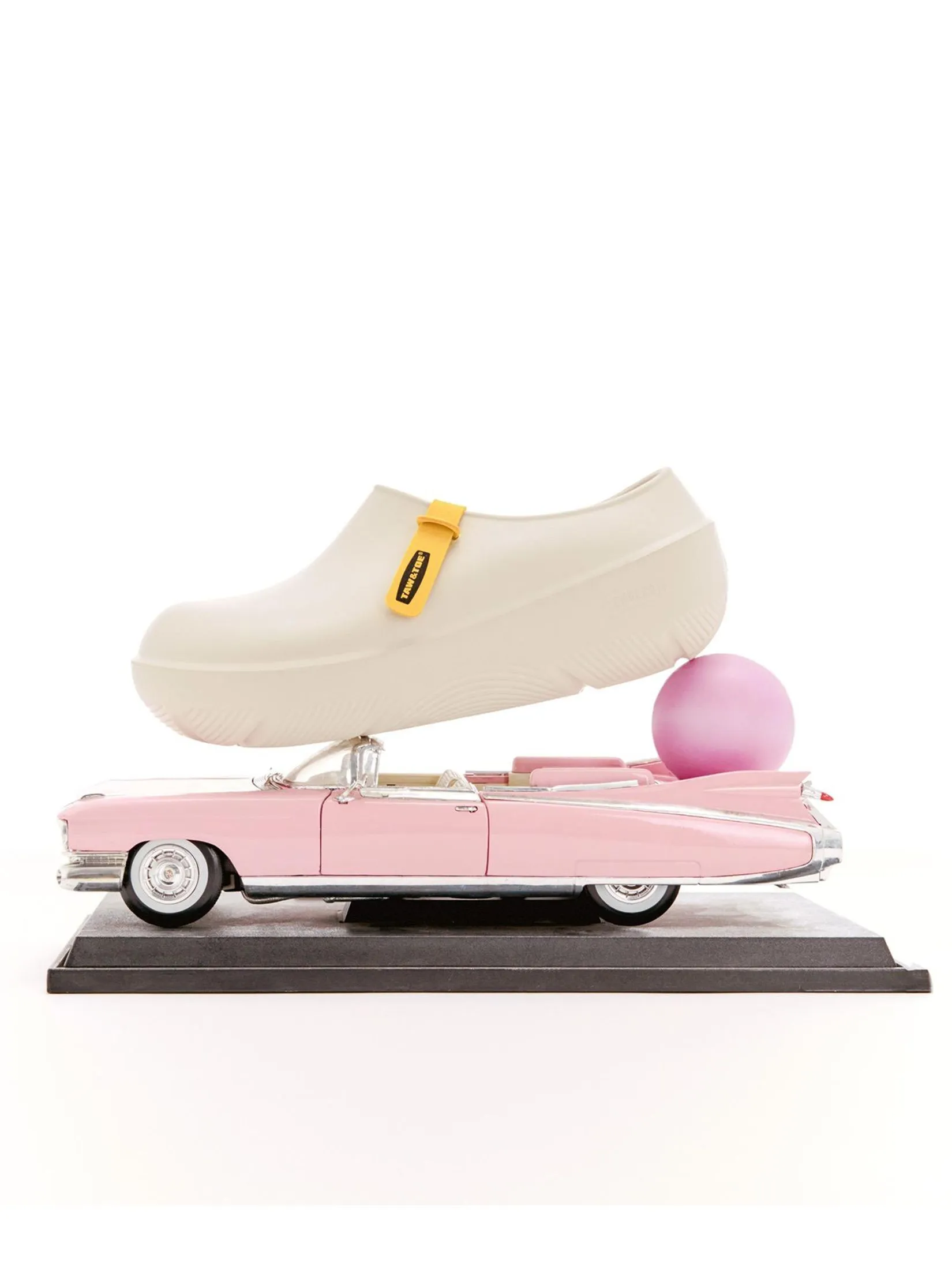 TAW&TOE Unisex Sandals Zerovity Tonton Cream