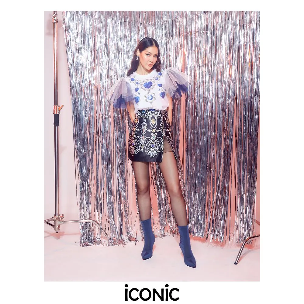 ICONIC White RADIANT T-SHIRT Model RADIANT5940