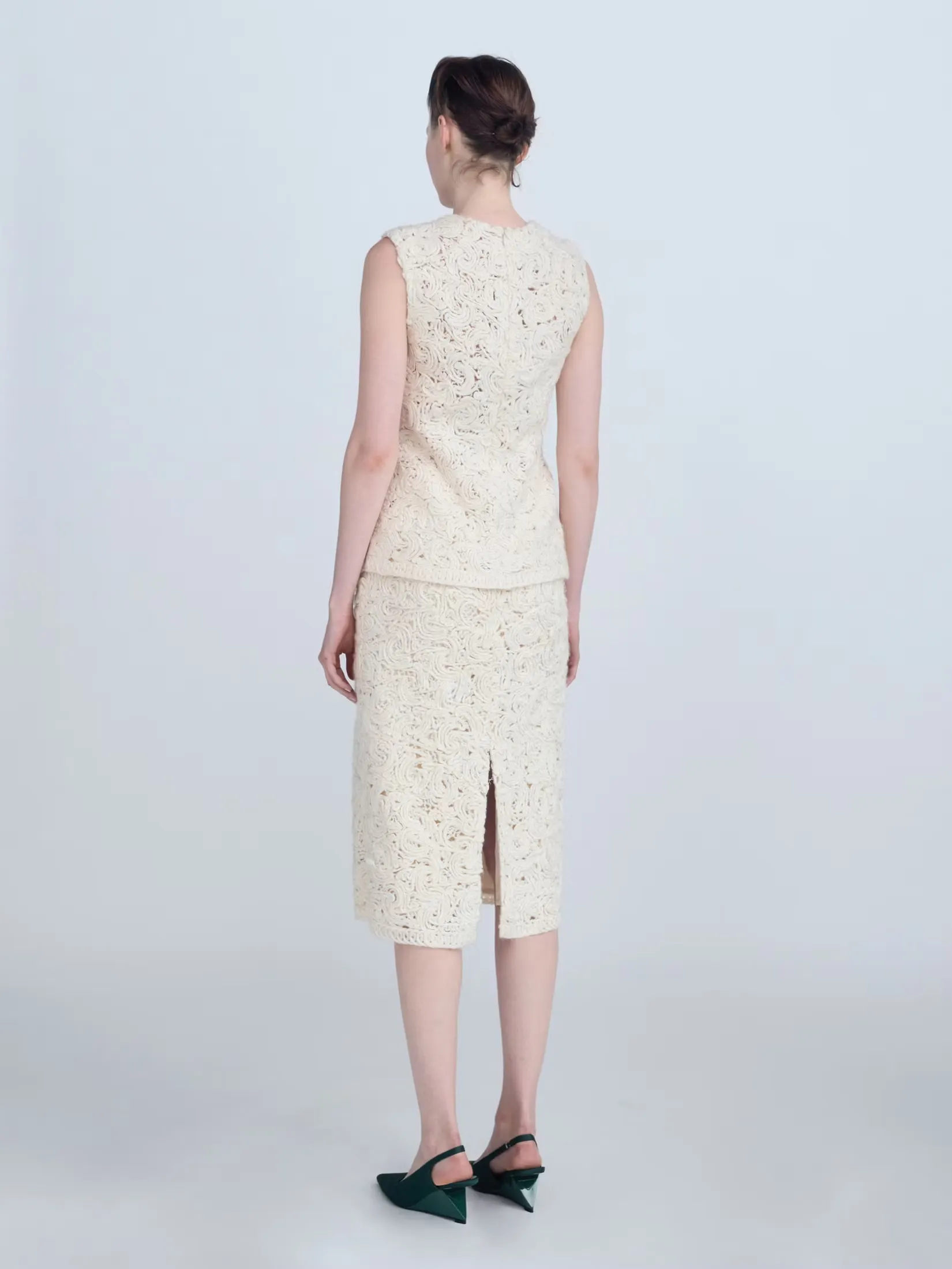 VICKTEERUT Women Cream Lace Pencil Skirt