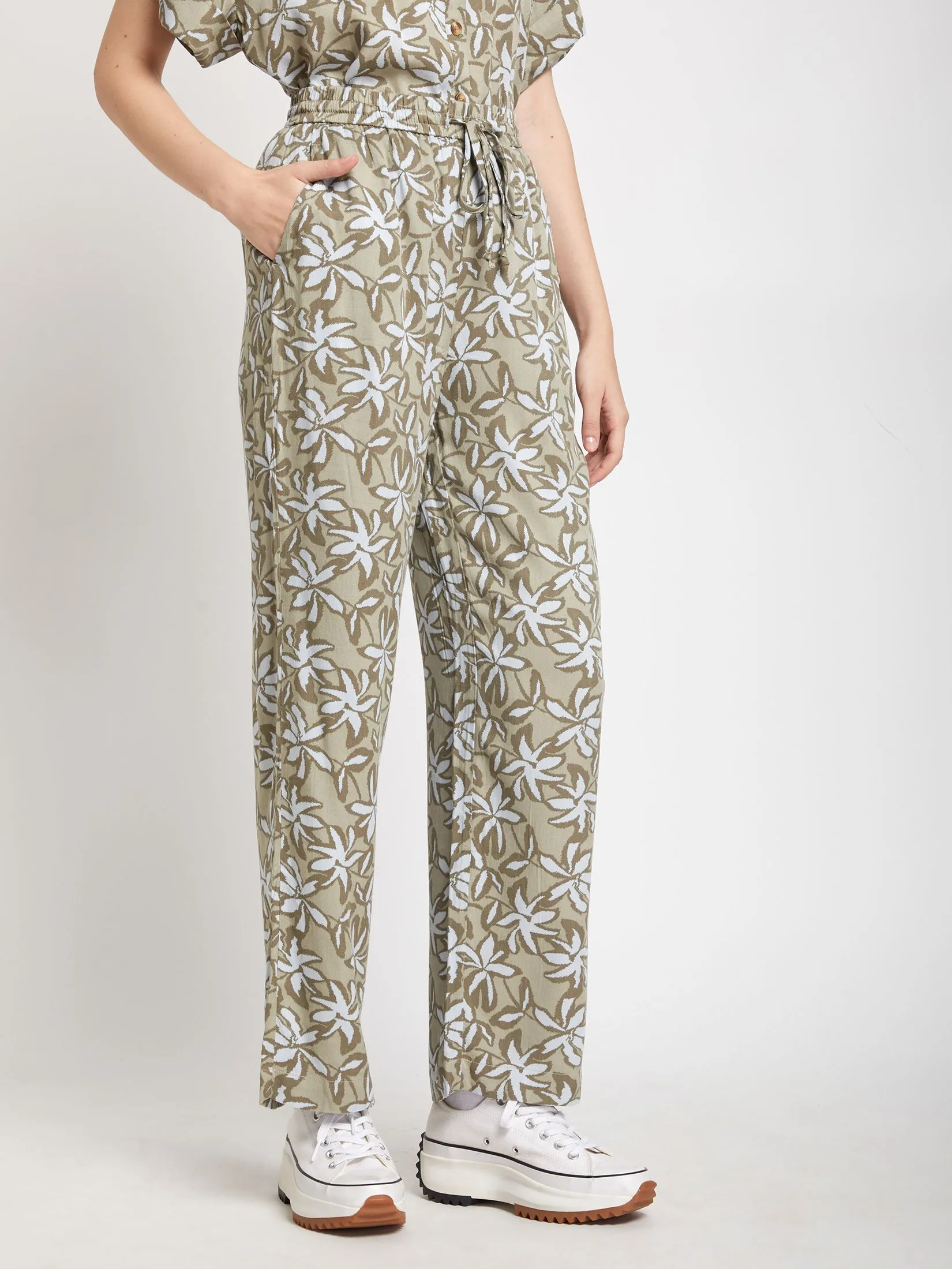 DEFRY 01 Women Straight Pants Print Brown