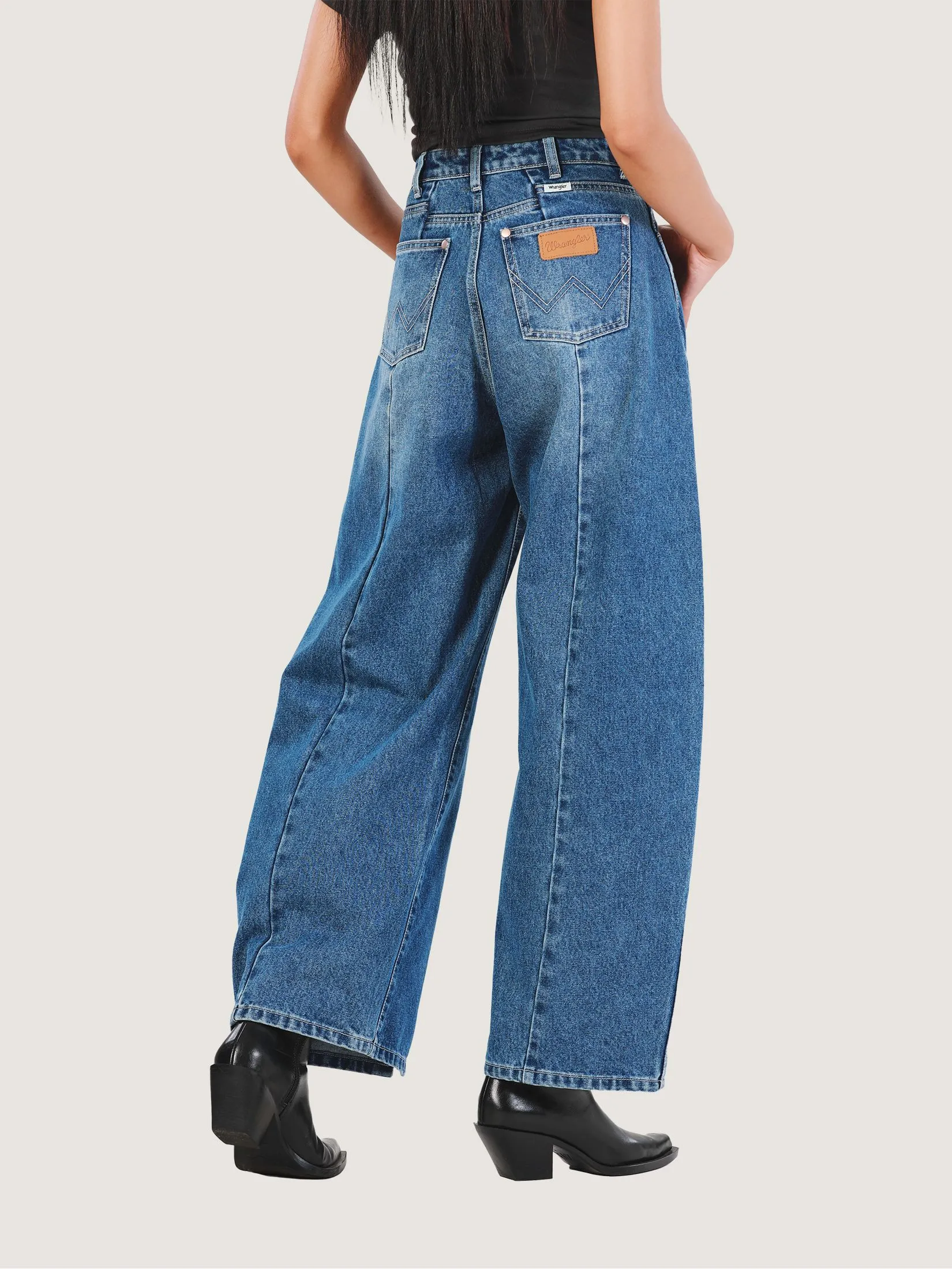 WRANGLER Women's Jeans Everyday with Wrangler Collection High Barrel Fit Mid Indigo