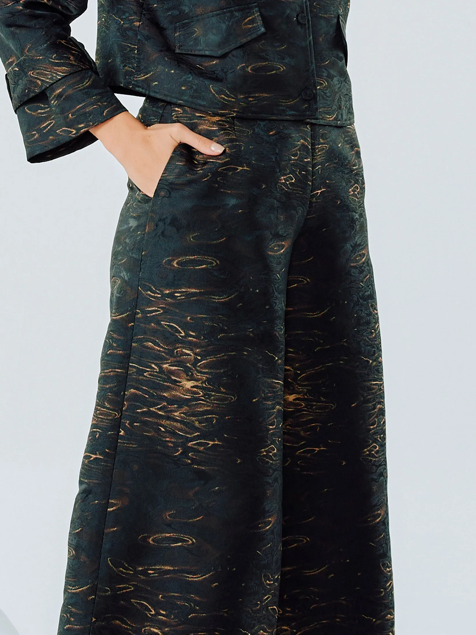 SHAKA Woman Pants Jacquard Culottes Black