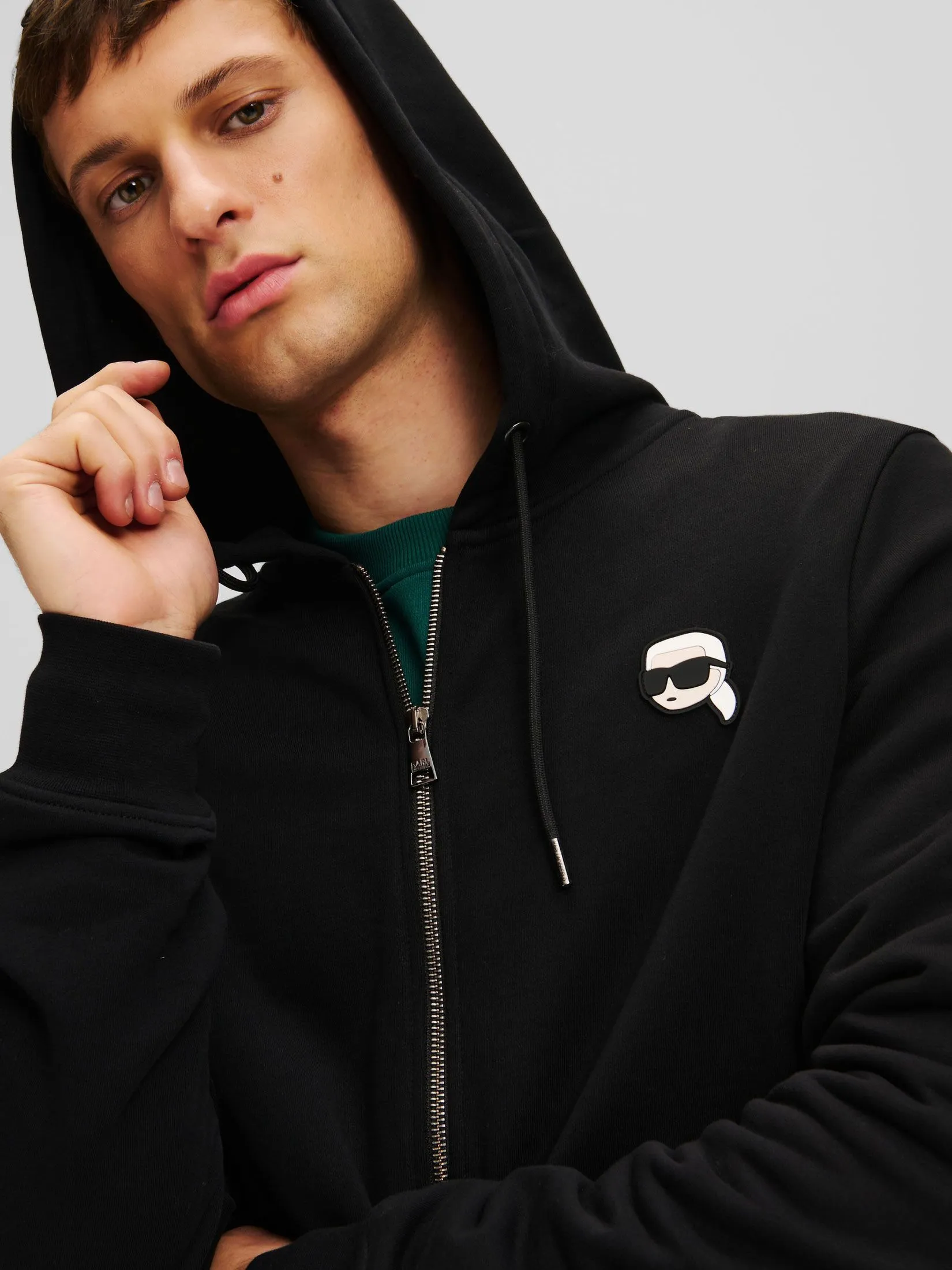 KARL LAGERFELD IKONIK 2.0 MINI ZIP-UP HOODIE BLACK