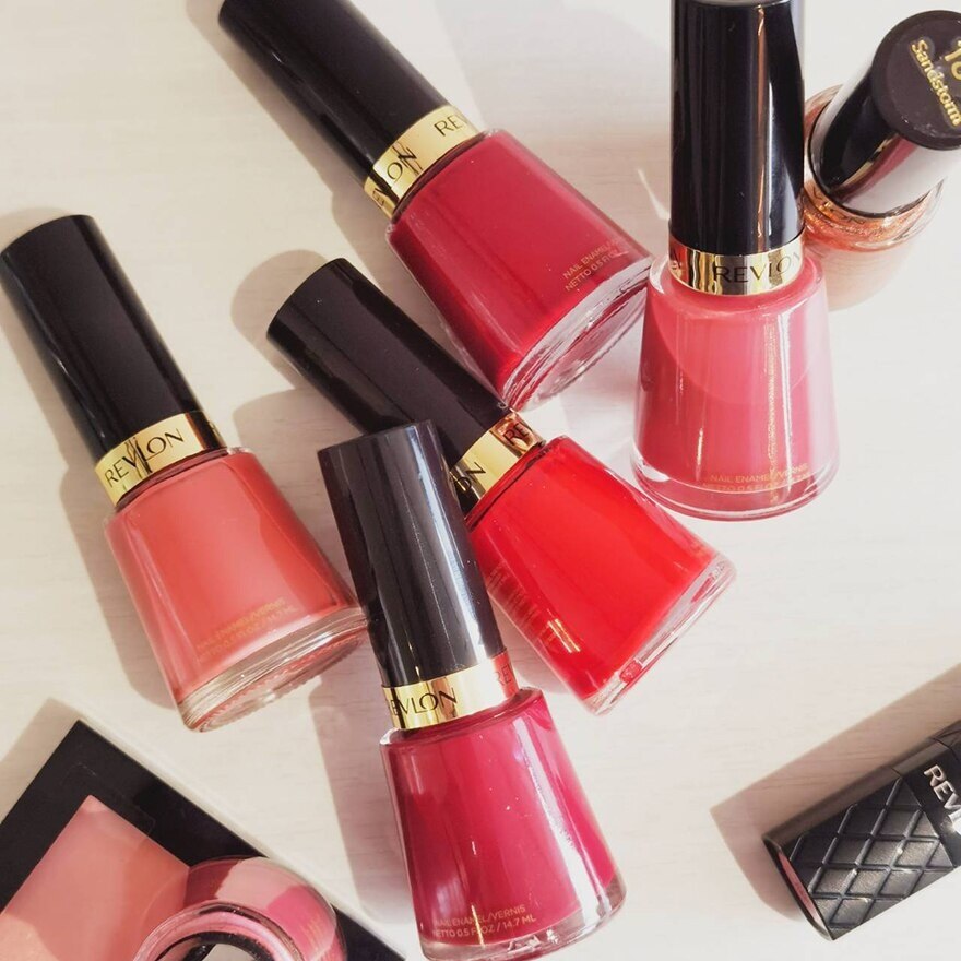 Revlon Nail Enamel 680Revlon Red