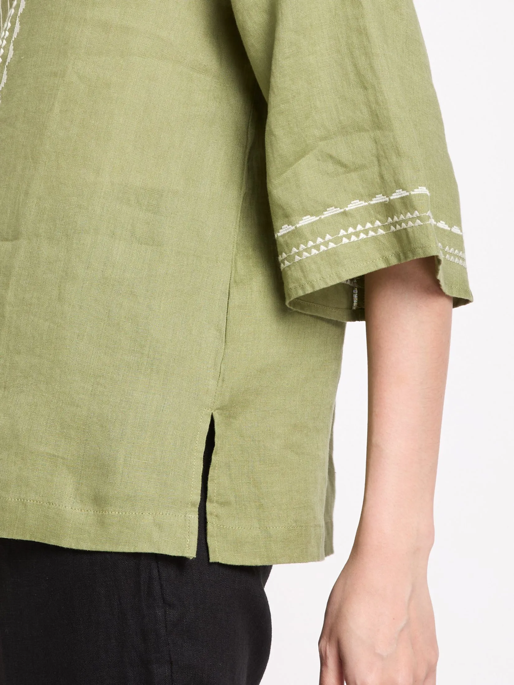 ESTIMATE Women Blouse 3/4 Sleeve Embroidered