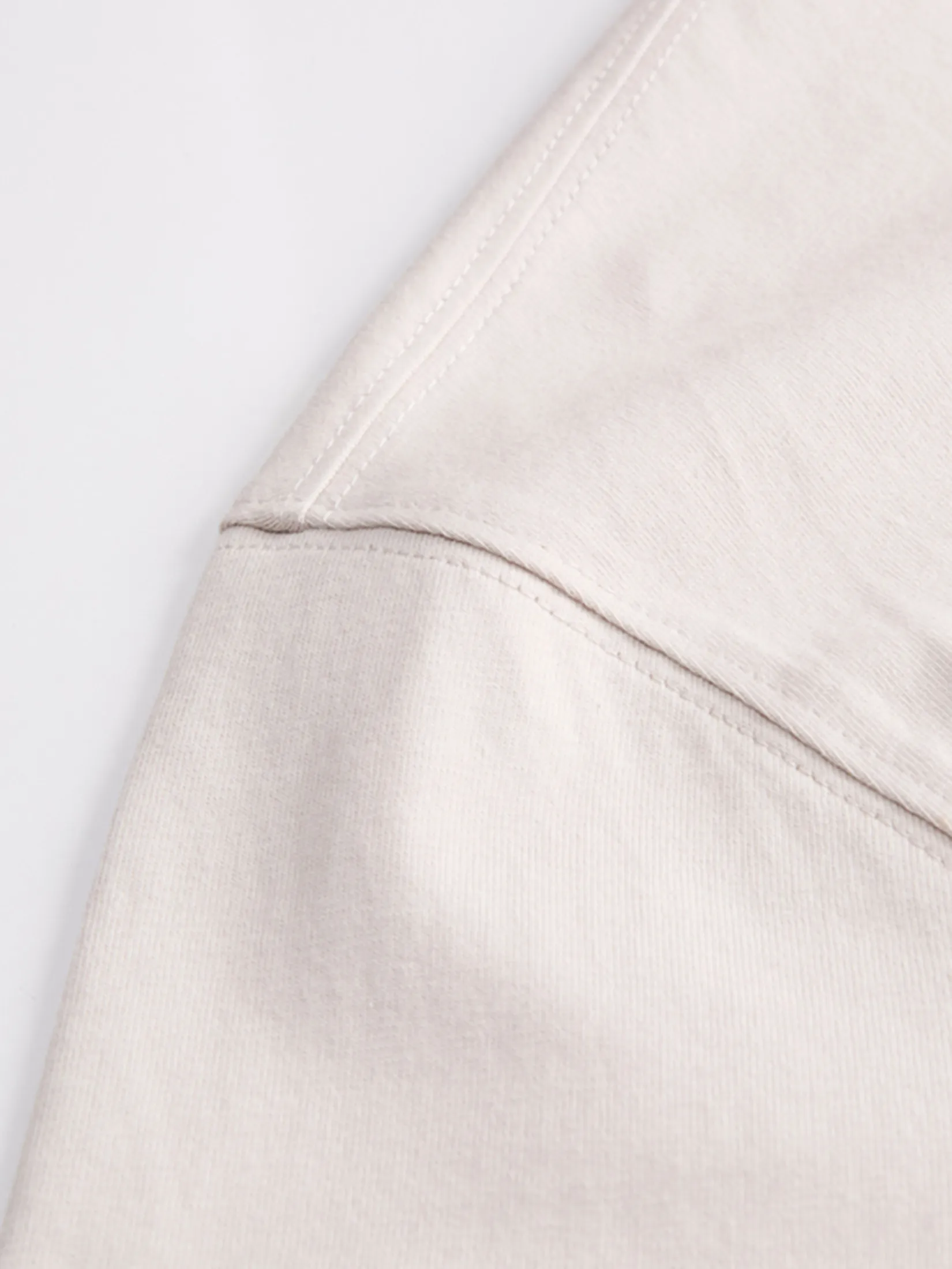 GIORDANO Men s Online Exclusive Soft-Touch Plain T-shirt (Korea) Grey Apricot khaki