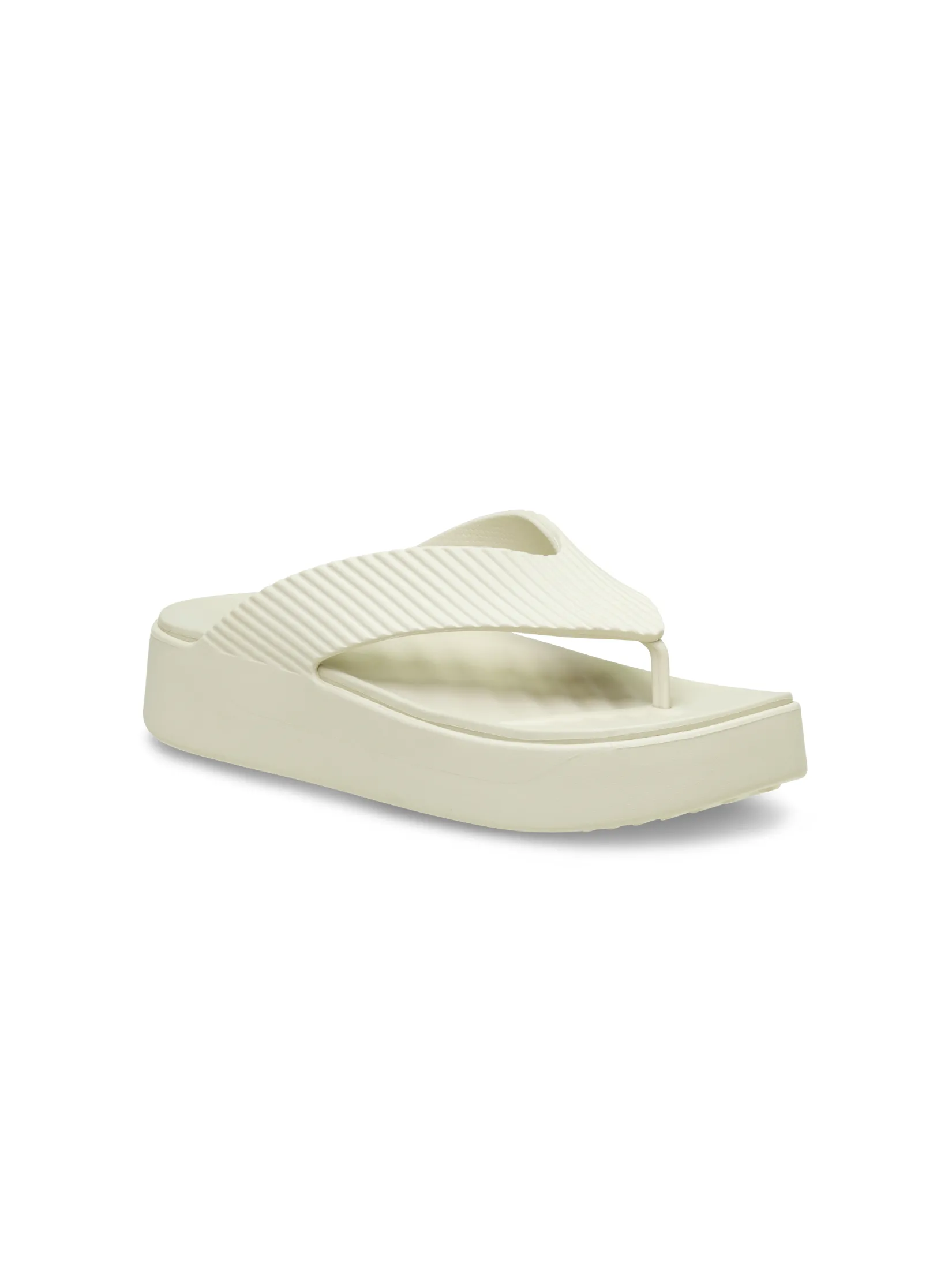 CROCS WOMEN'S  GETAWAY GROOVE PLATFORM FLIP - SANDSTONE