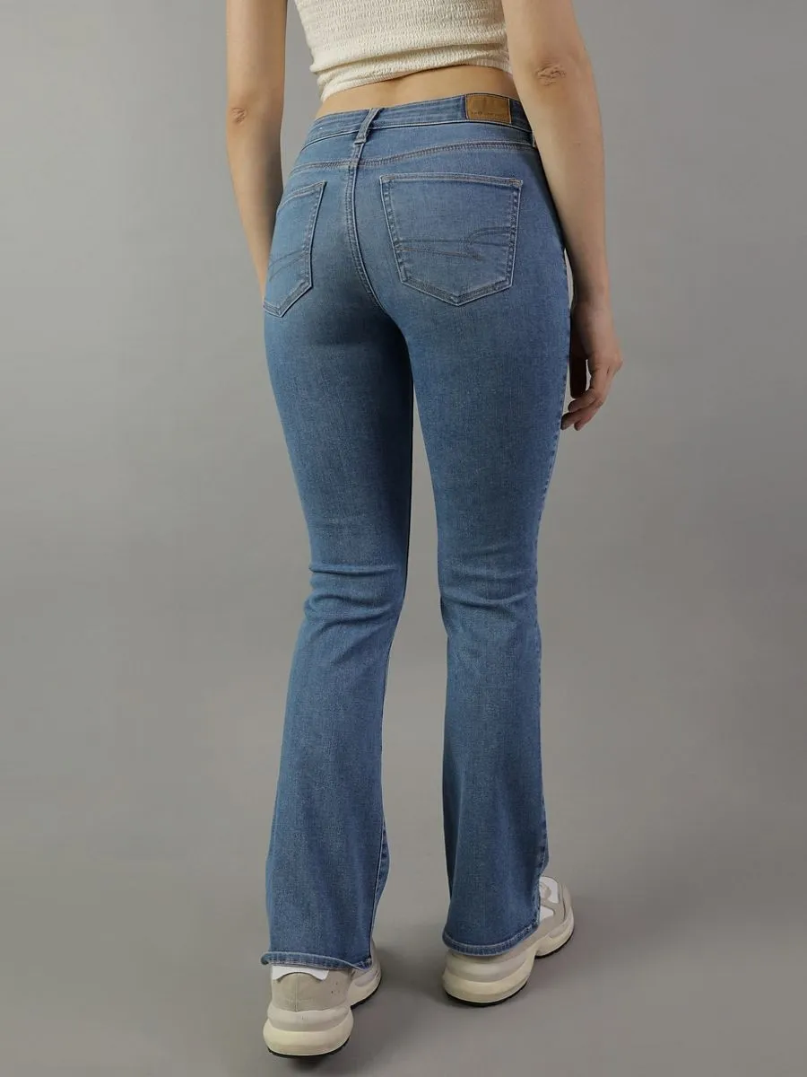 AMERICAN EAGLE WOMEN KICKBOOT JEAN - INTL - VALUE 915 LIGHT WASH