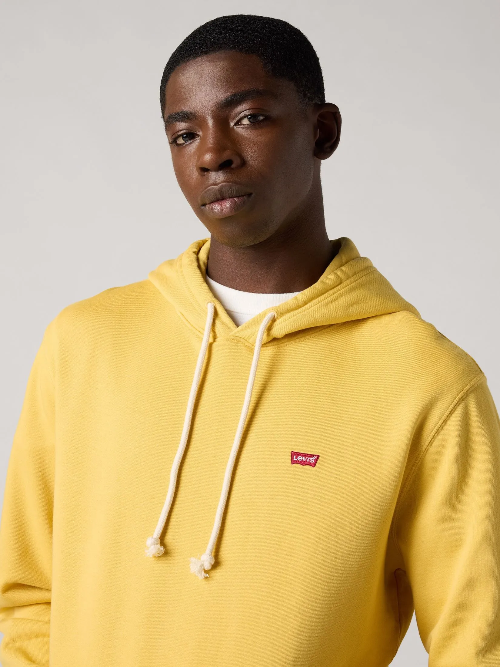 LEVI'S Men's Original Housemark Hoodie Yellow