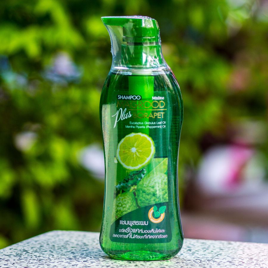 Укрепляющий шампунь от перхоти с бергамотом Mistine 450 мл