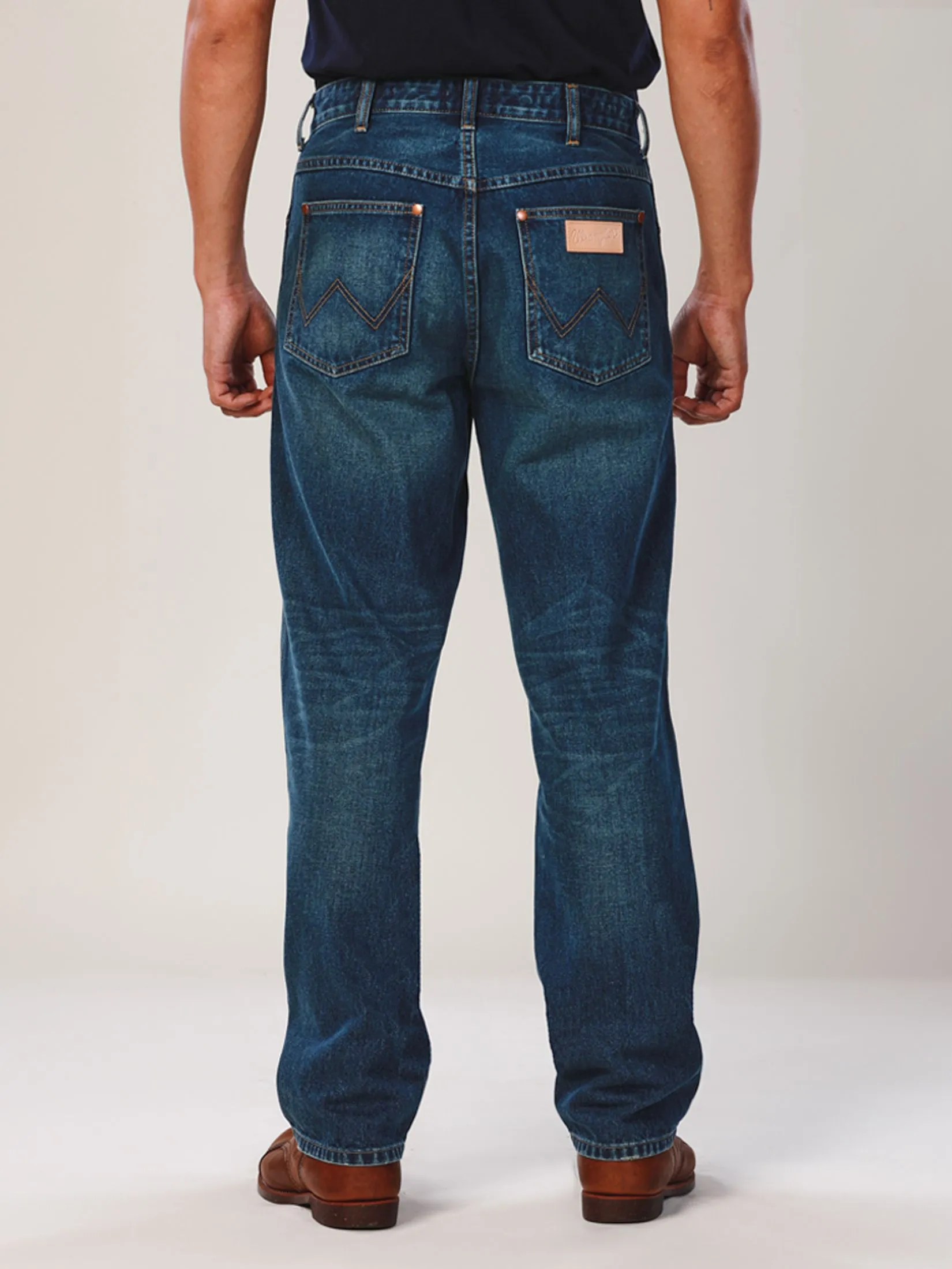 WRANGLER Men's Jeans Everyday with Wrangler Collection Mid Redding Fit Mid Indigo