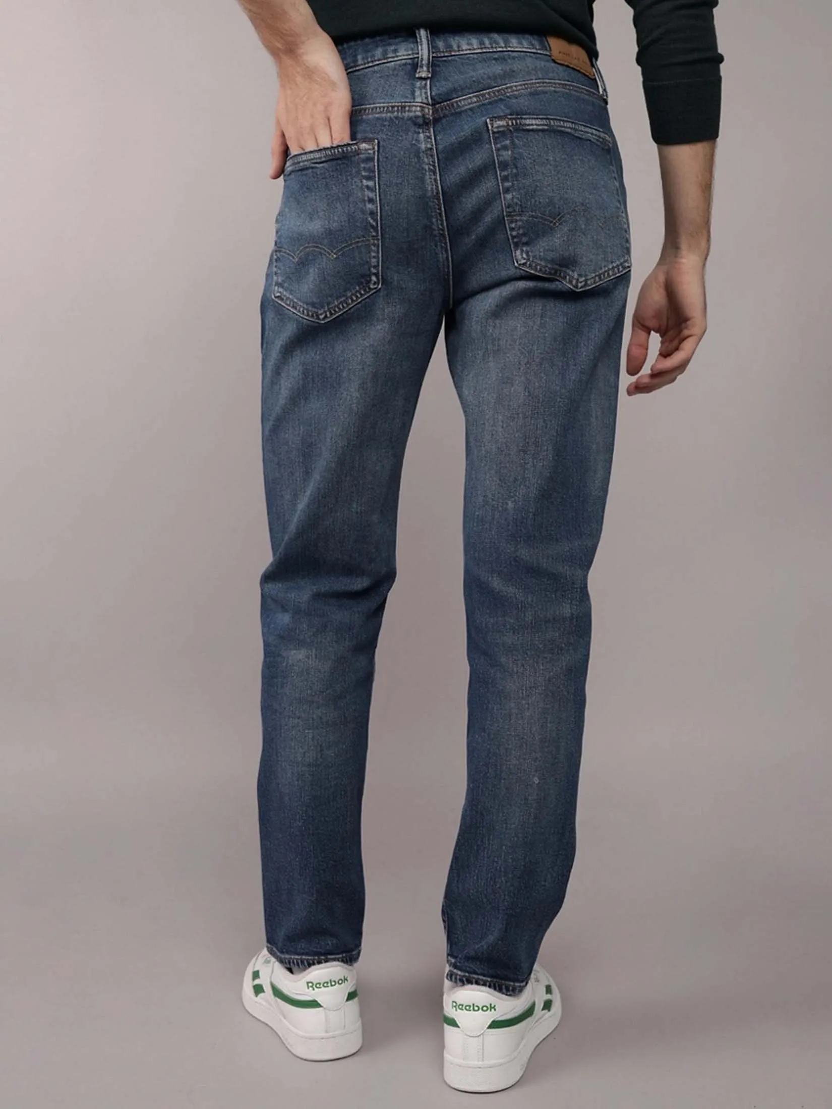 AMERICAN EAGLE MEN INTL EXCLUSIVE MEDIUM CLEAN SLIM STRAIGHT 936 MEDIUM WASH