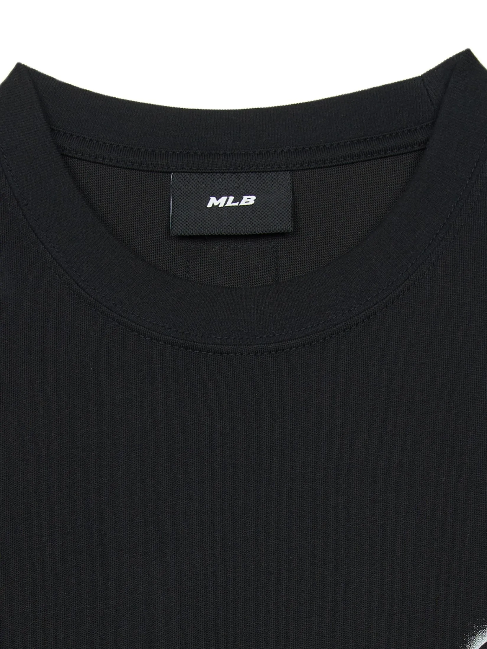 MLB Unisex Basic Mega Logo Oversized-Fit T-Shirt Model  3ATSB0353  50BKS  Black