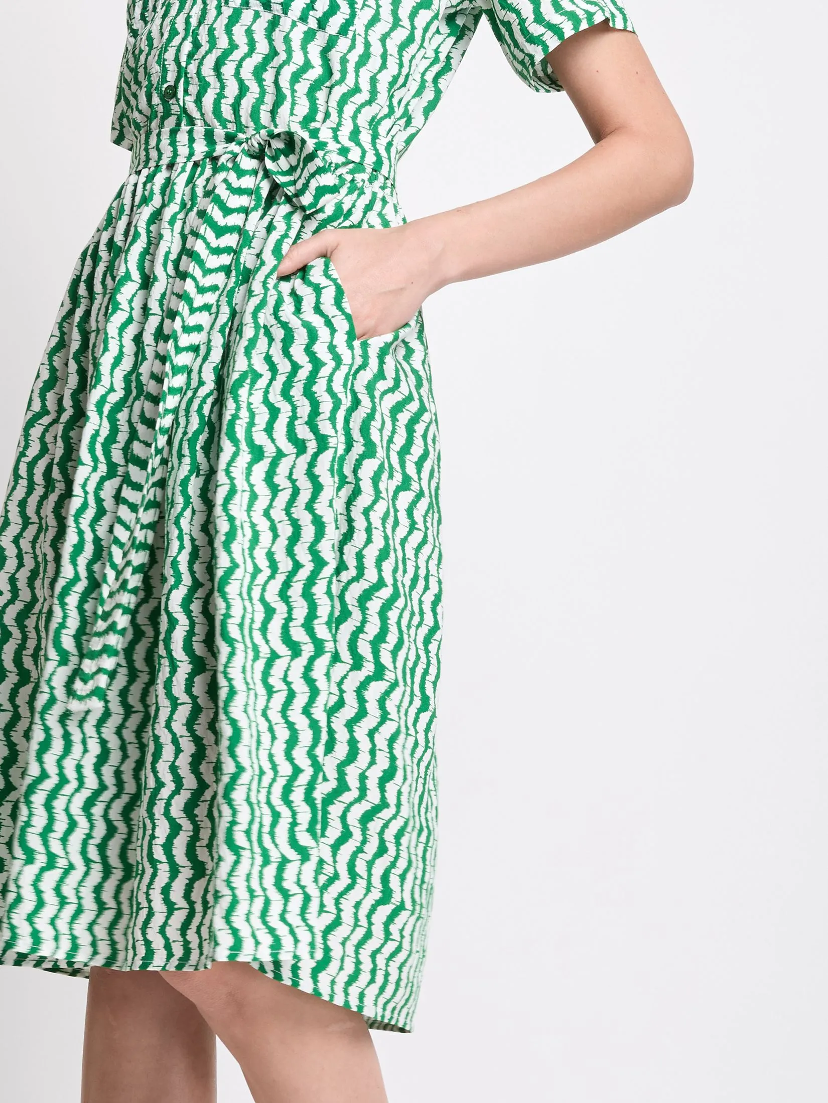 EASY PIECES Women Dress Short Sleeves Button-Up Front Pockets