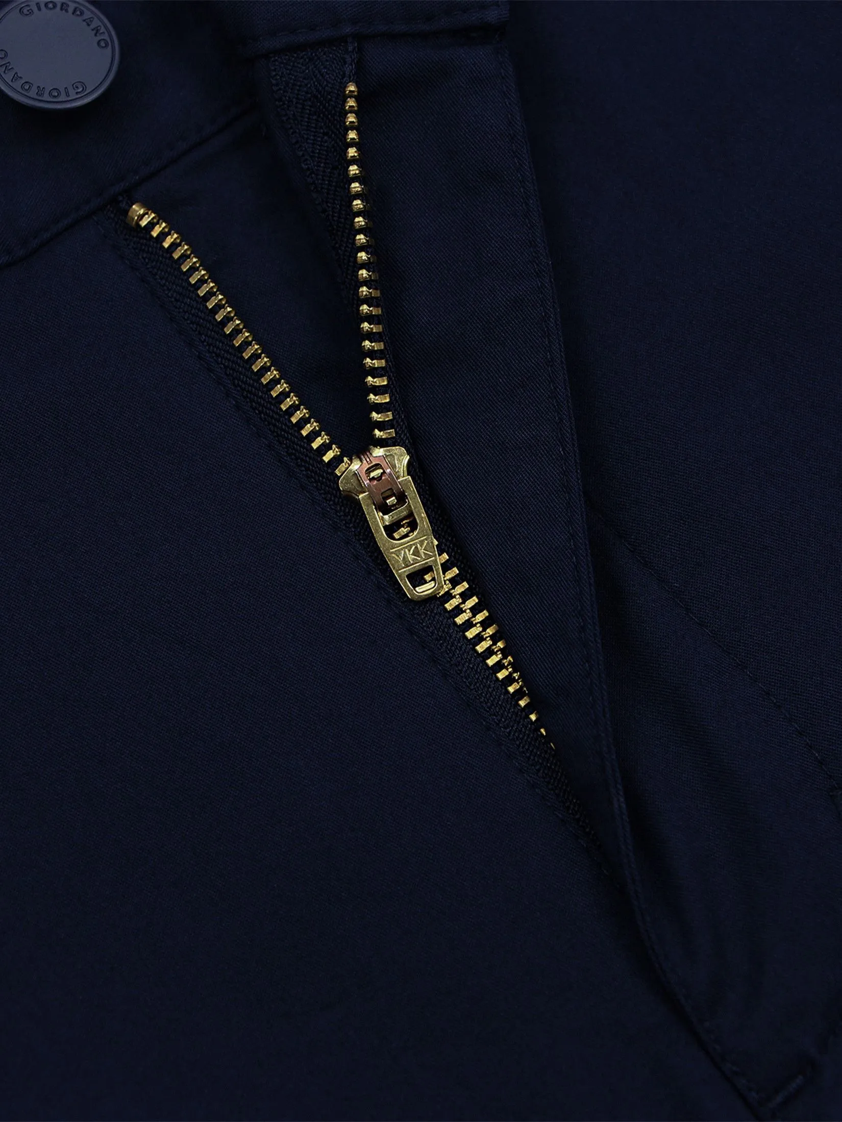 GIORDANO Men's Slim Cool-touch Shorts (180° Elastic Waist) Navy