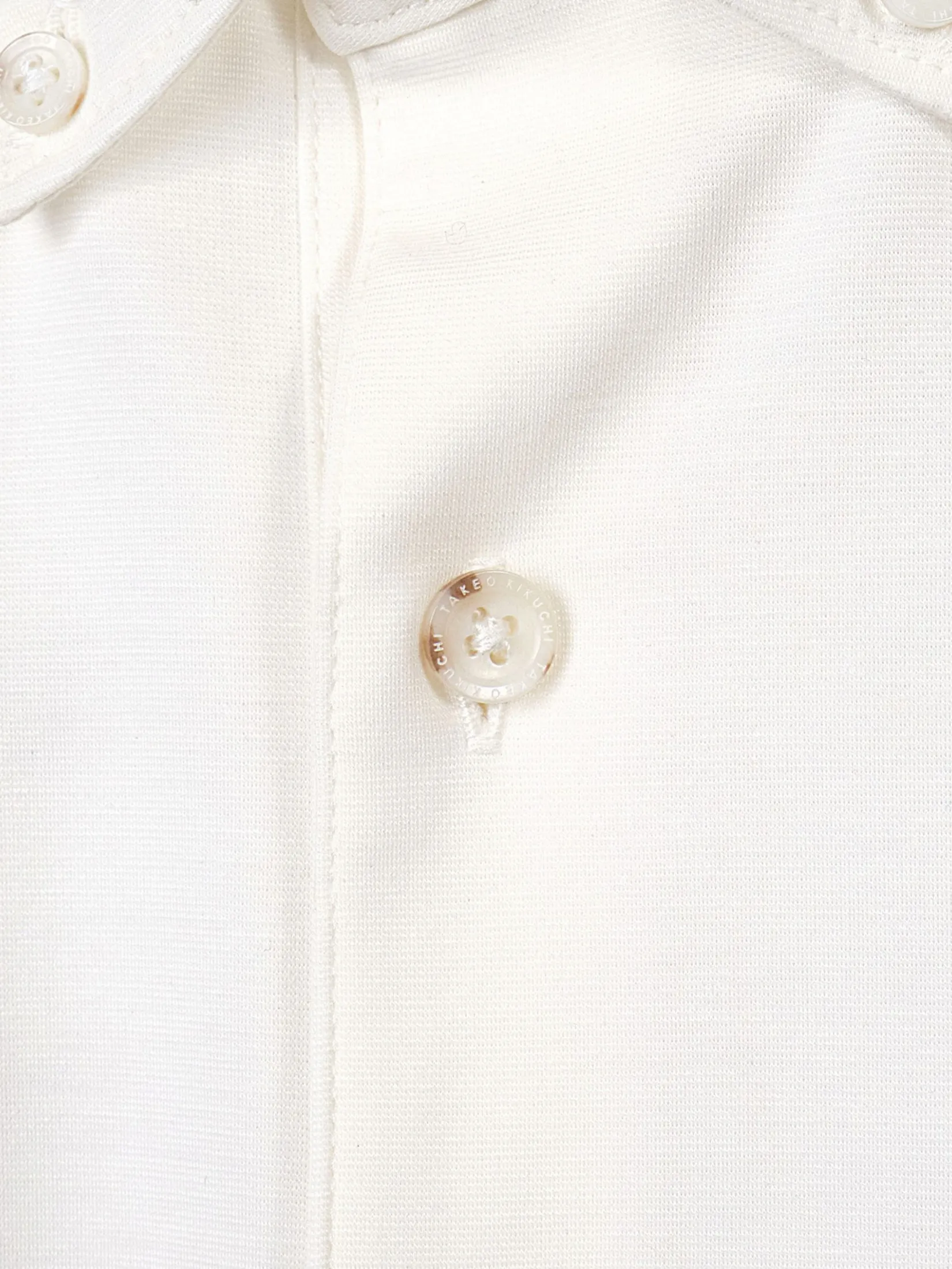 TAKEO KIKUCHI MEN WHITE  ECO SMOOTH AND SILKY BUSINESS POLO SHIRT