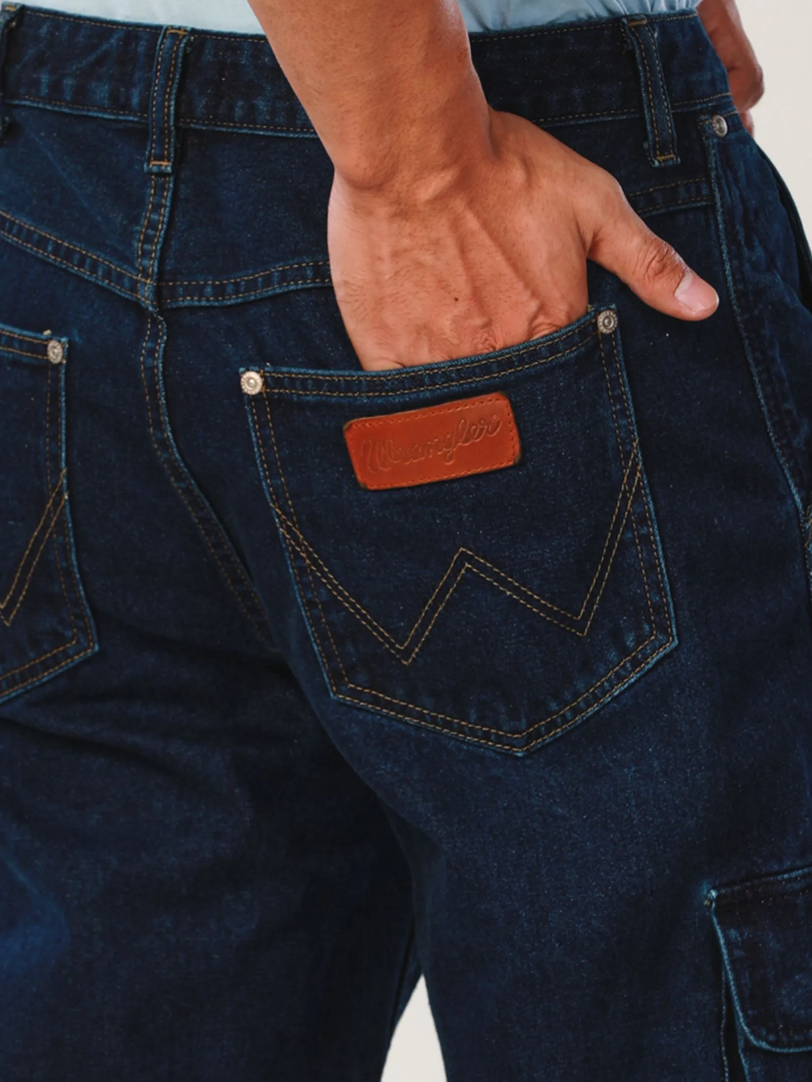 WRANGLER Men's Jeans Everyday with Wrangler Collection Mid Frontier Fit Dark Indigo