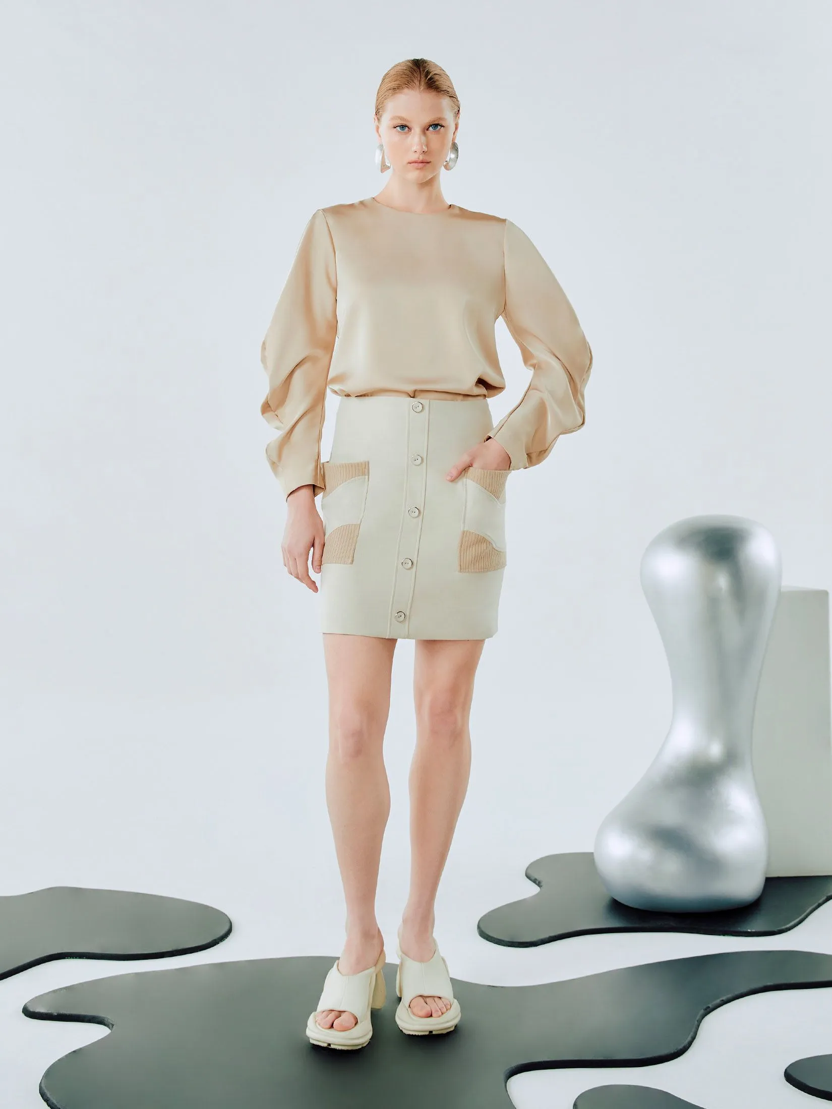 SHAKA Woman Skirt S-mark Short Beige