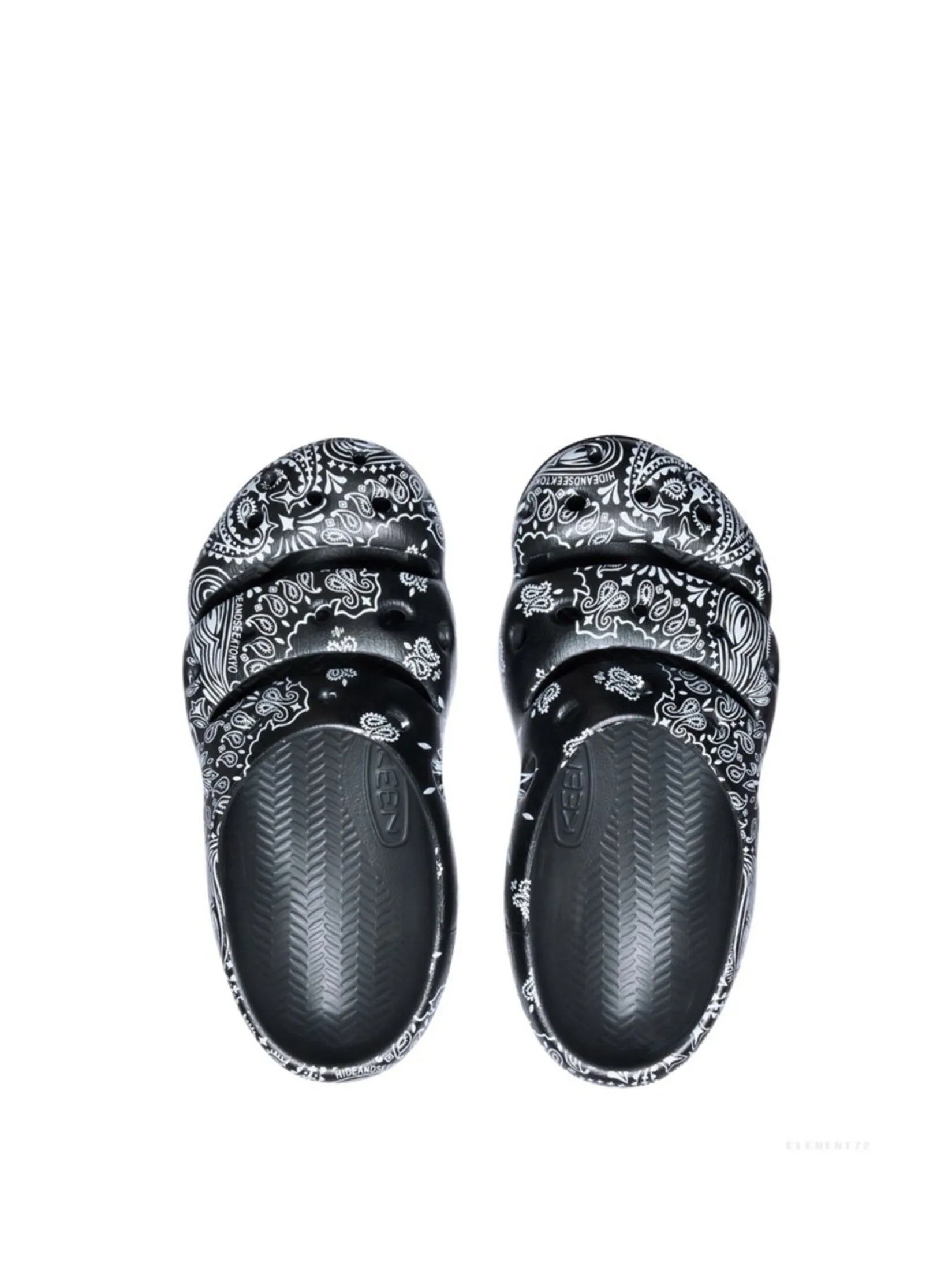 KEEN Men's YOGUI ARTS (H&S BLACK)