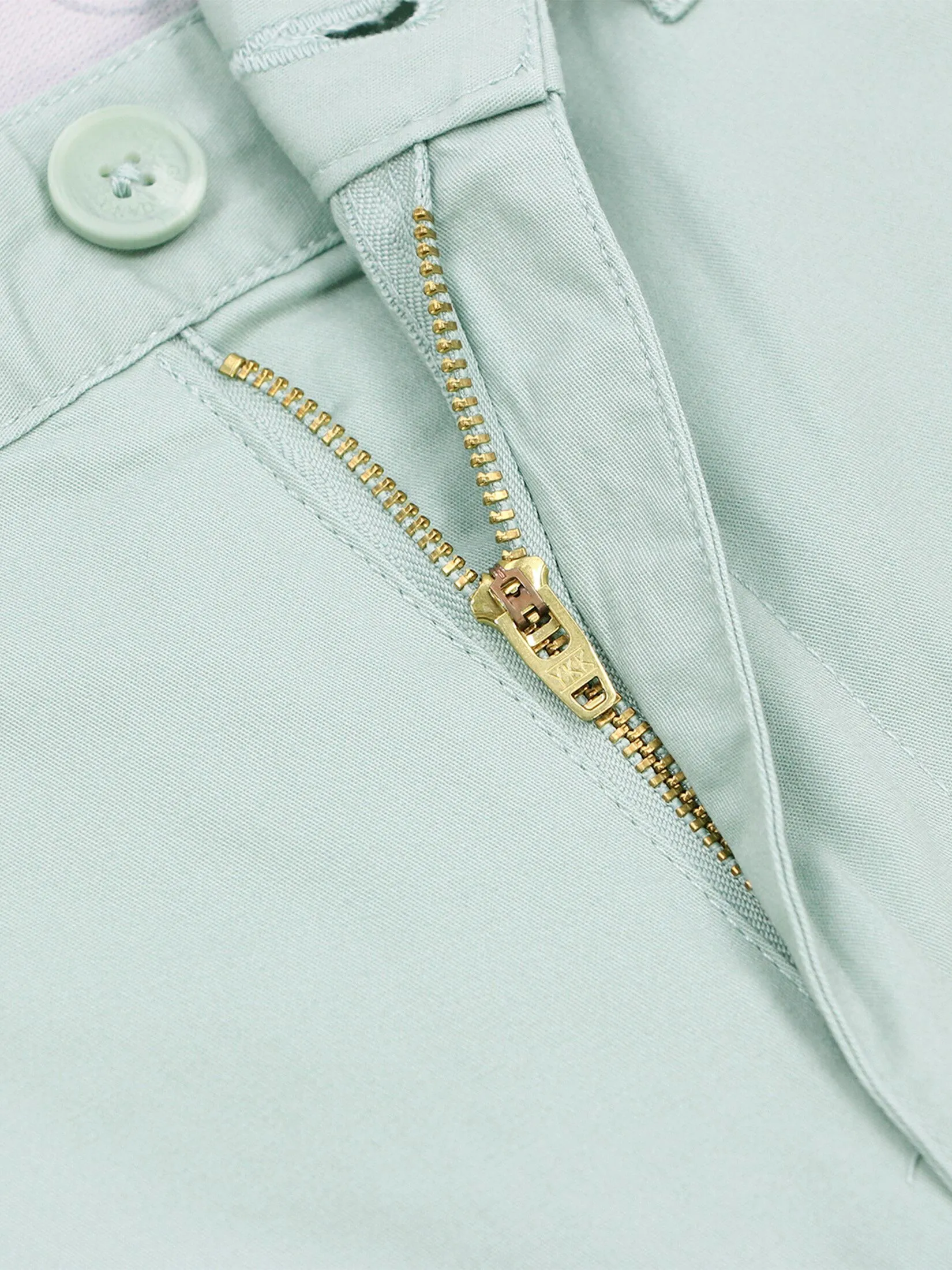 GIORDANO Men's Cotton Hidden Comfort Bermuda Shorts Jedeite Green