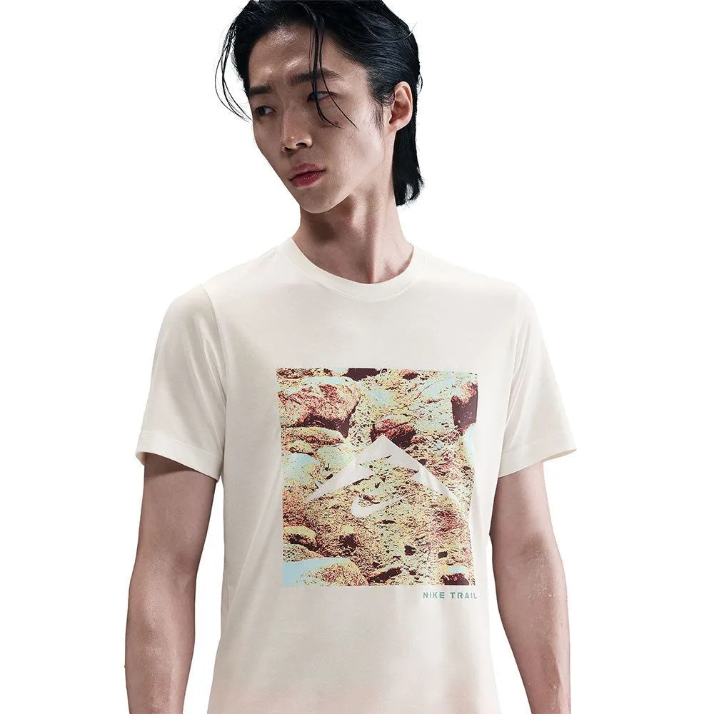 NIKE Dri-FIT Men Trail-Running T-Shirt Cream - NI083AP802ENTH
