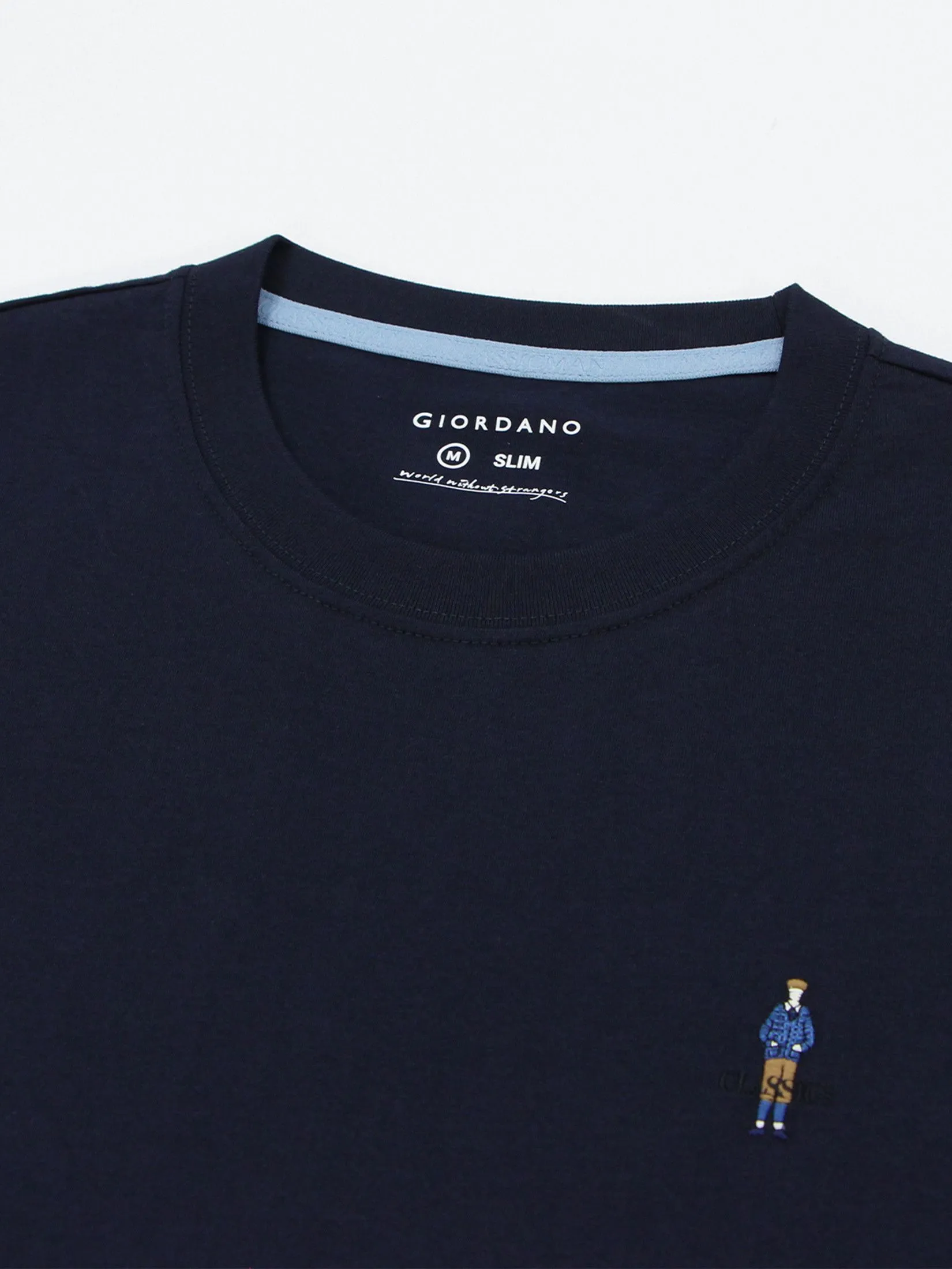 GIORDANO Men's Slim Cotton Embroidery Tee (Classic Man)  Signature Navy