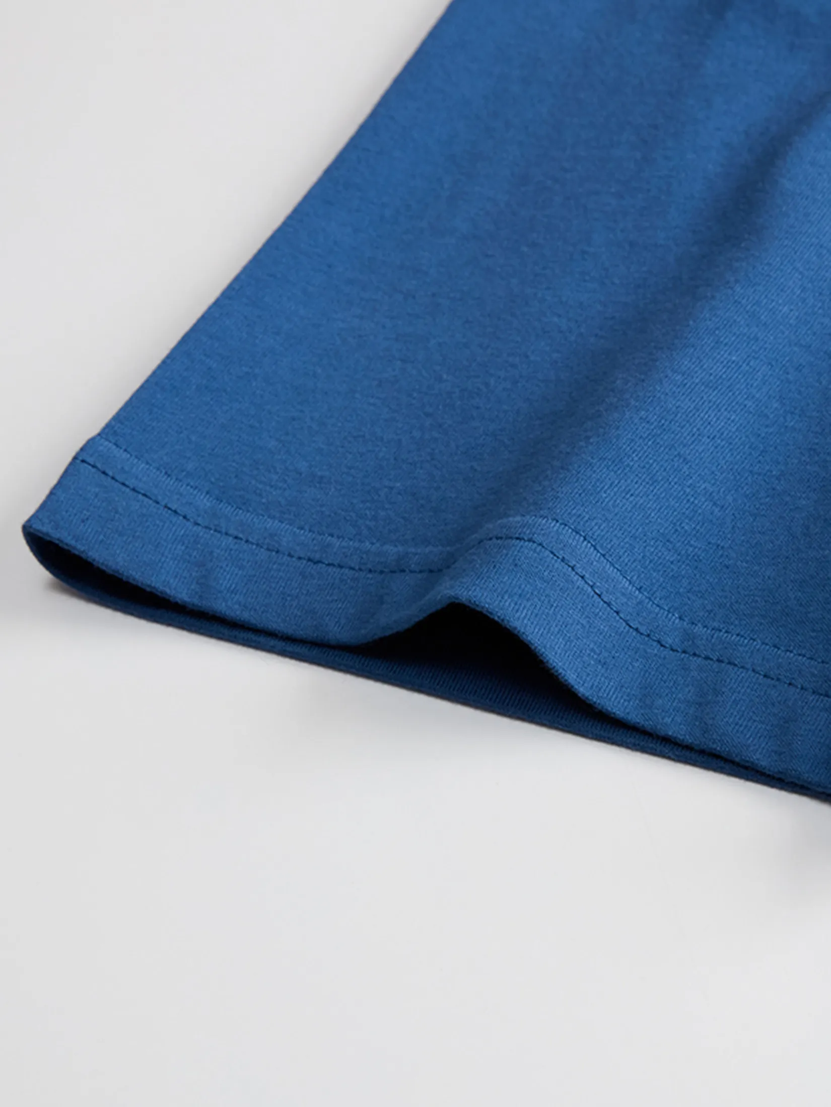 GIORDANO Men s Online Exclusive Soft-Touch Plain T-shirt (Korea) Dark Blue