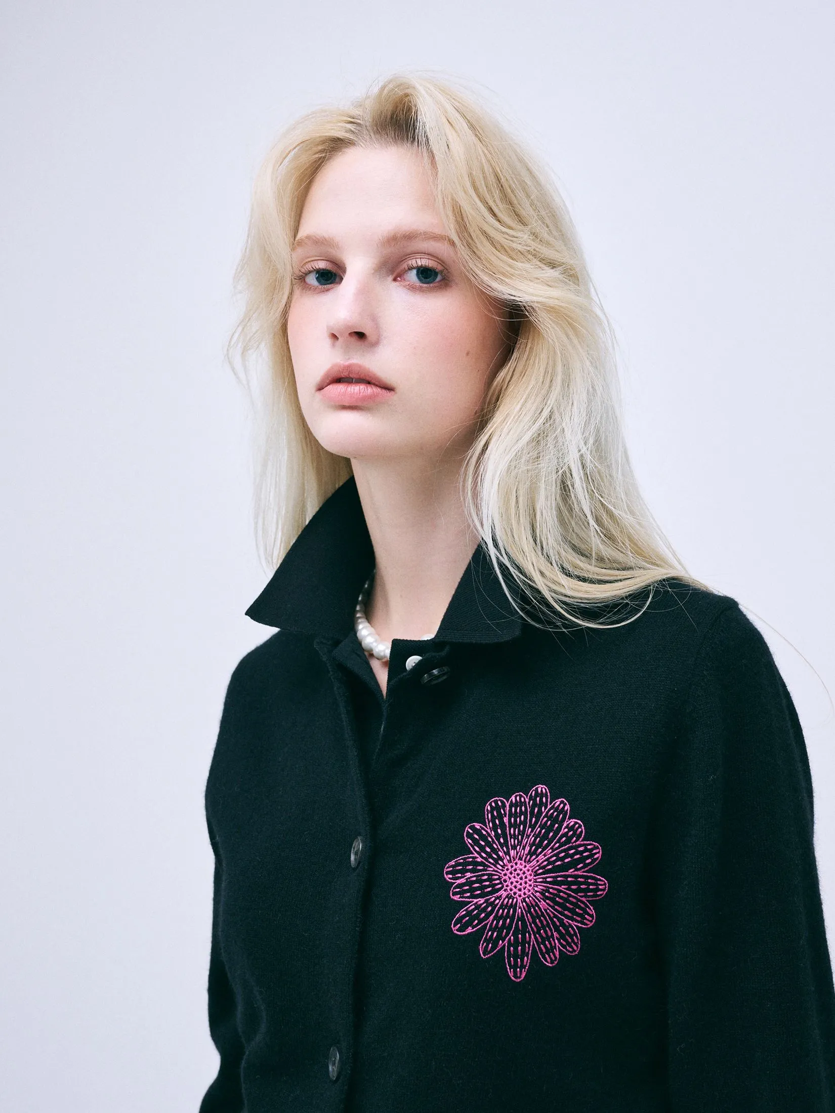 MARDI MERCREDI Raccoon Blended Cardigan Round Neck Black Fuchsia F