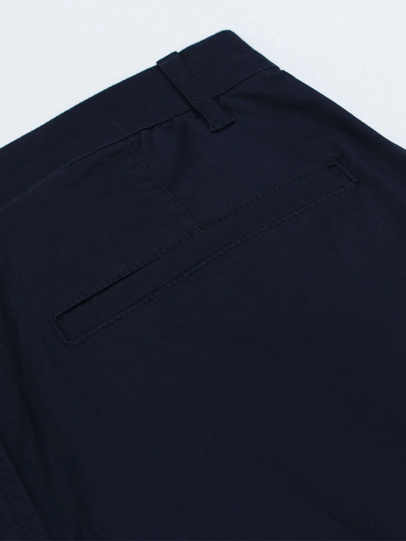 GIORDANO Men's Slim Taper Shorts (180° Elastic Waist) Signature navy