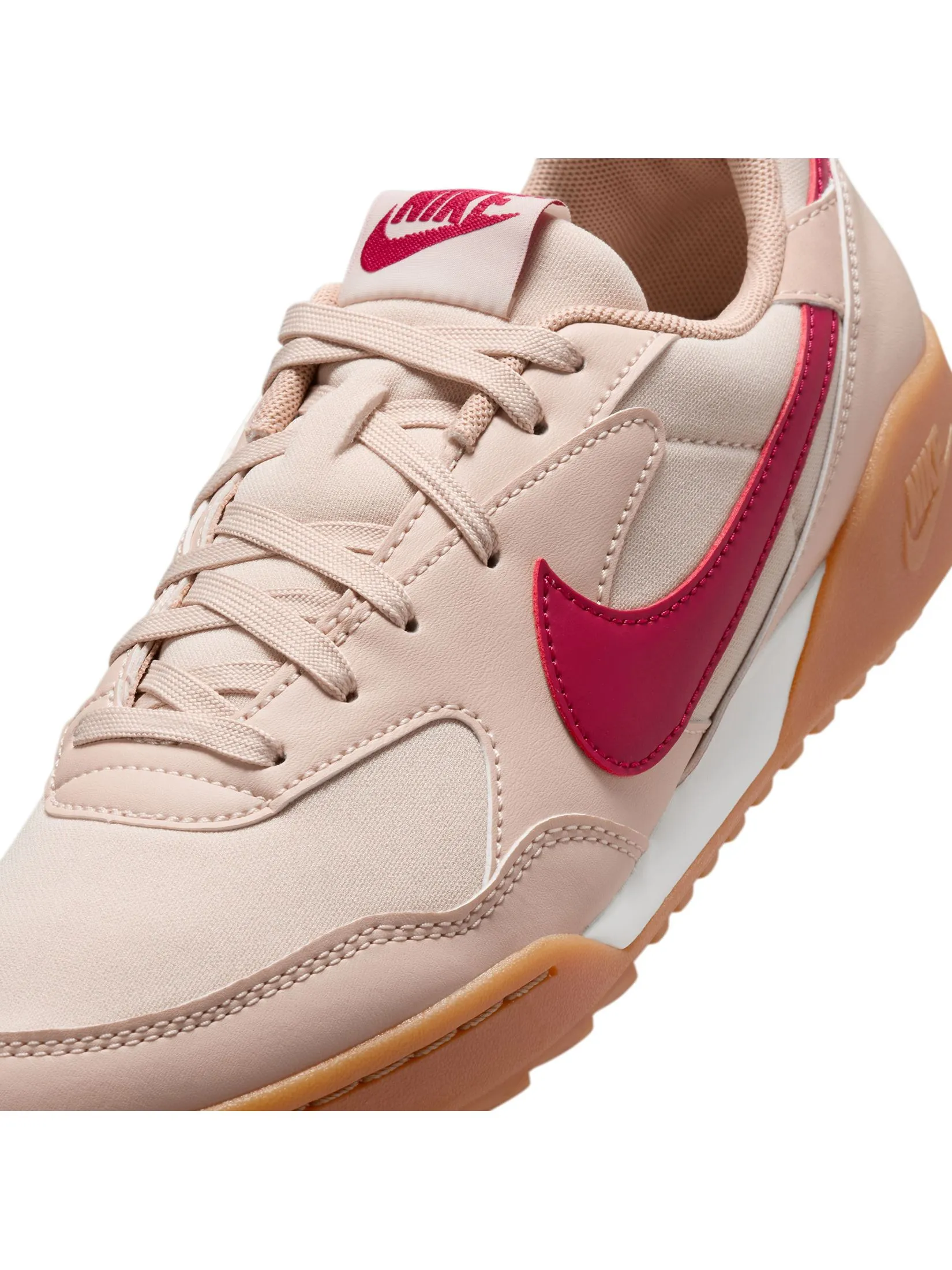 NIKE Women Sneakers Terra Manta HQ1940-101 Sanddrift/Noble Red-Gum Light Brown-Sail
