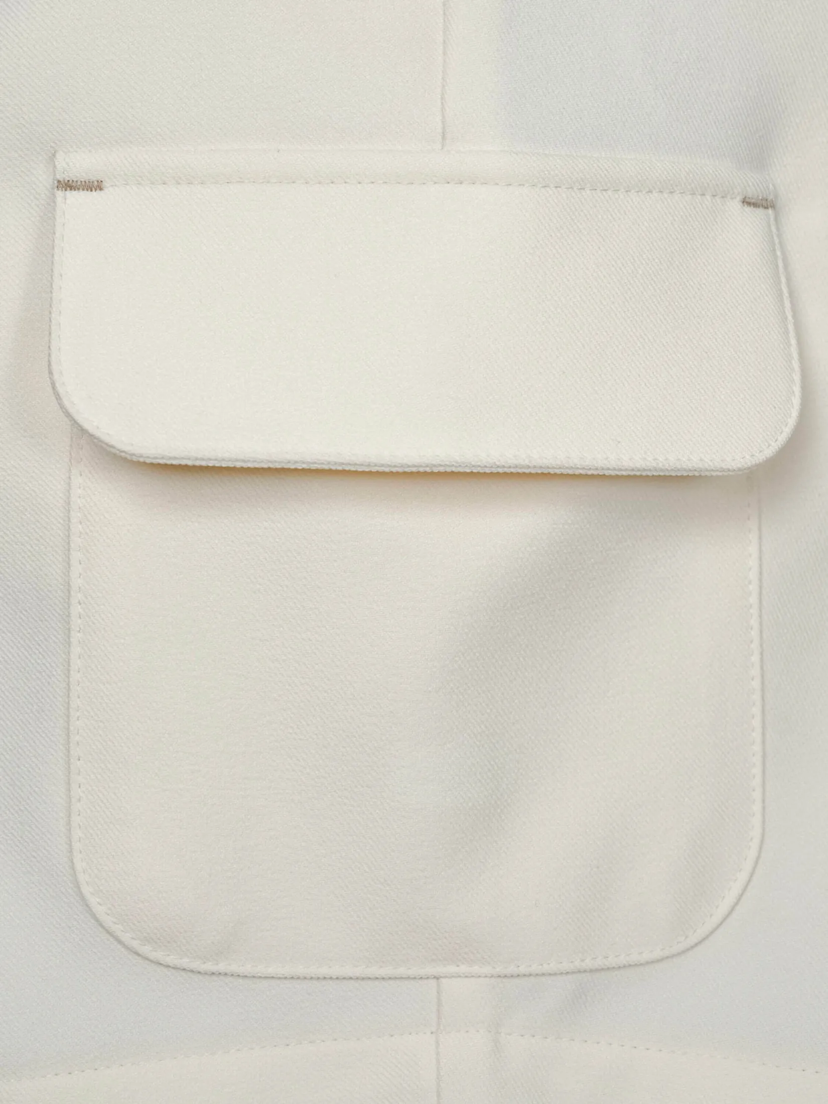 TAKEO KIKUCHI MEN WHITE LIGHT FAUX DENIM CARGO SHORTS PANTS