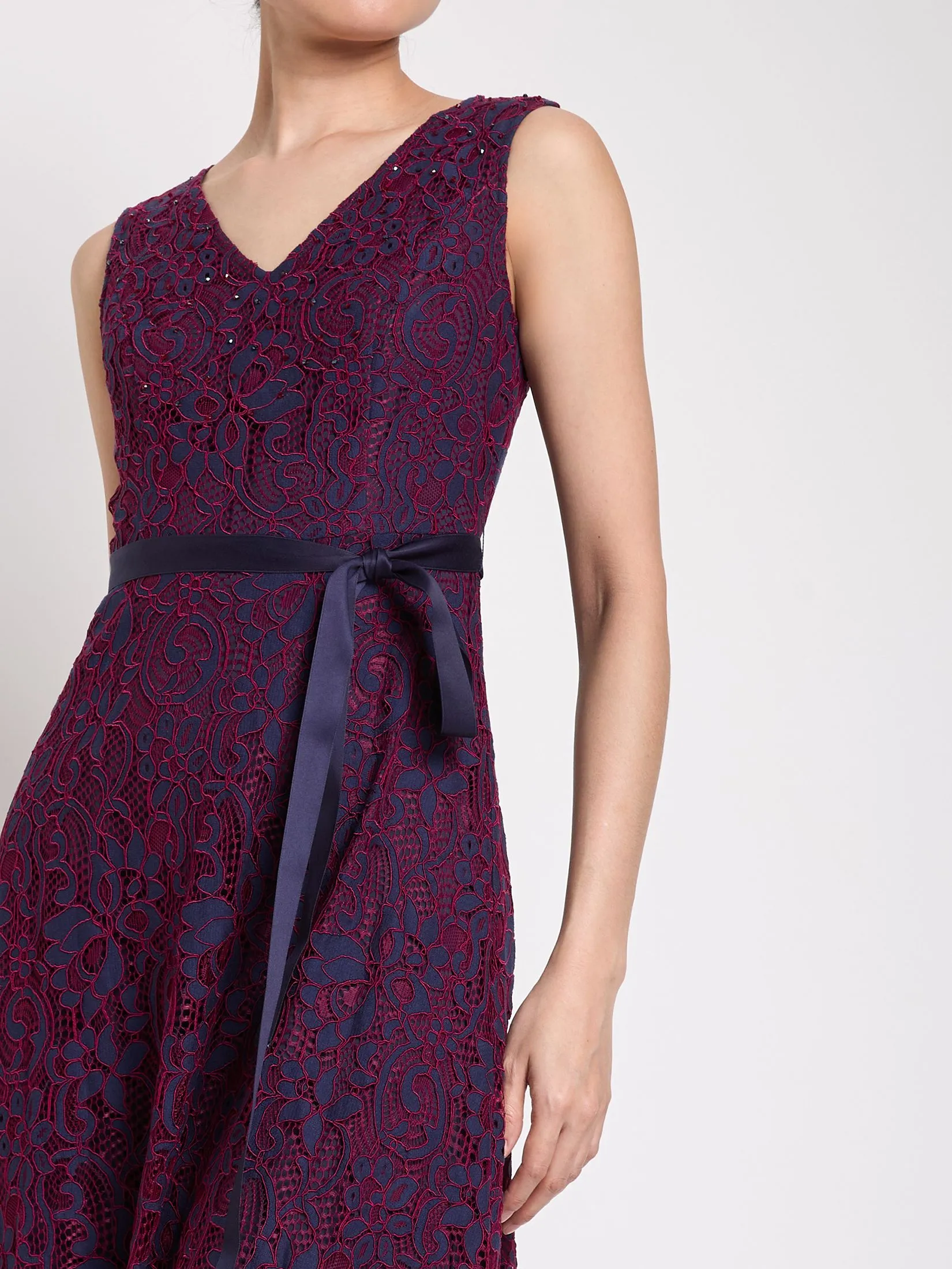 EXPRESSIONS EVENING Women Maxi Dress Sleeveless Lace