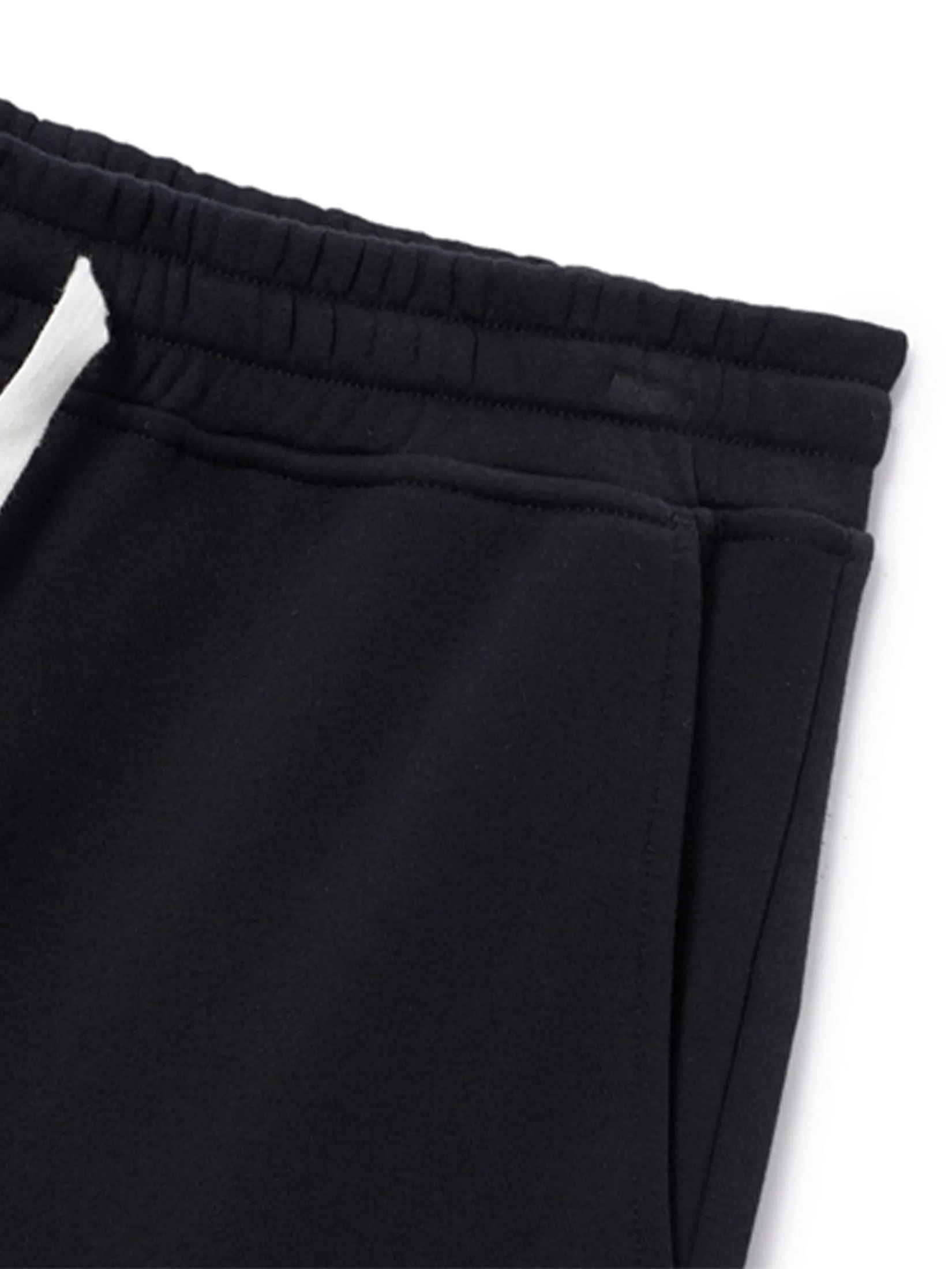 GIORDANO Men's Relaxed French Terry Drawstring Shorts (Snoopy) Signature Black