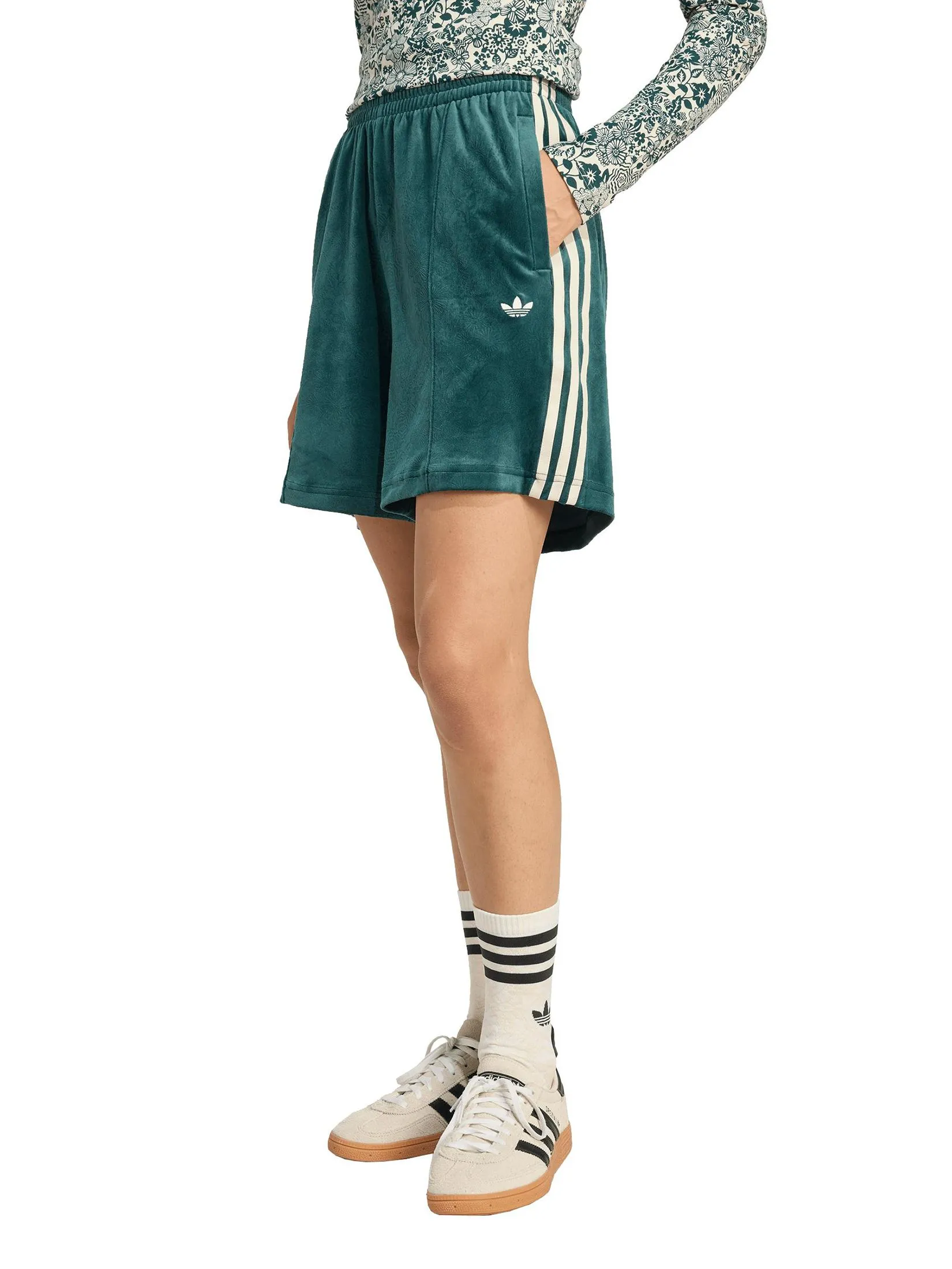 ADIDAS Women Shorts Adidas Originals X Liberty London Debossed Velvet JX0461 Green / Aurora Ivy