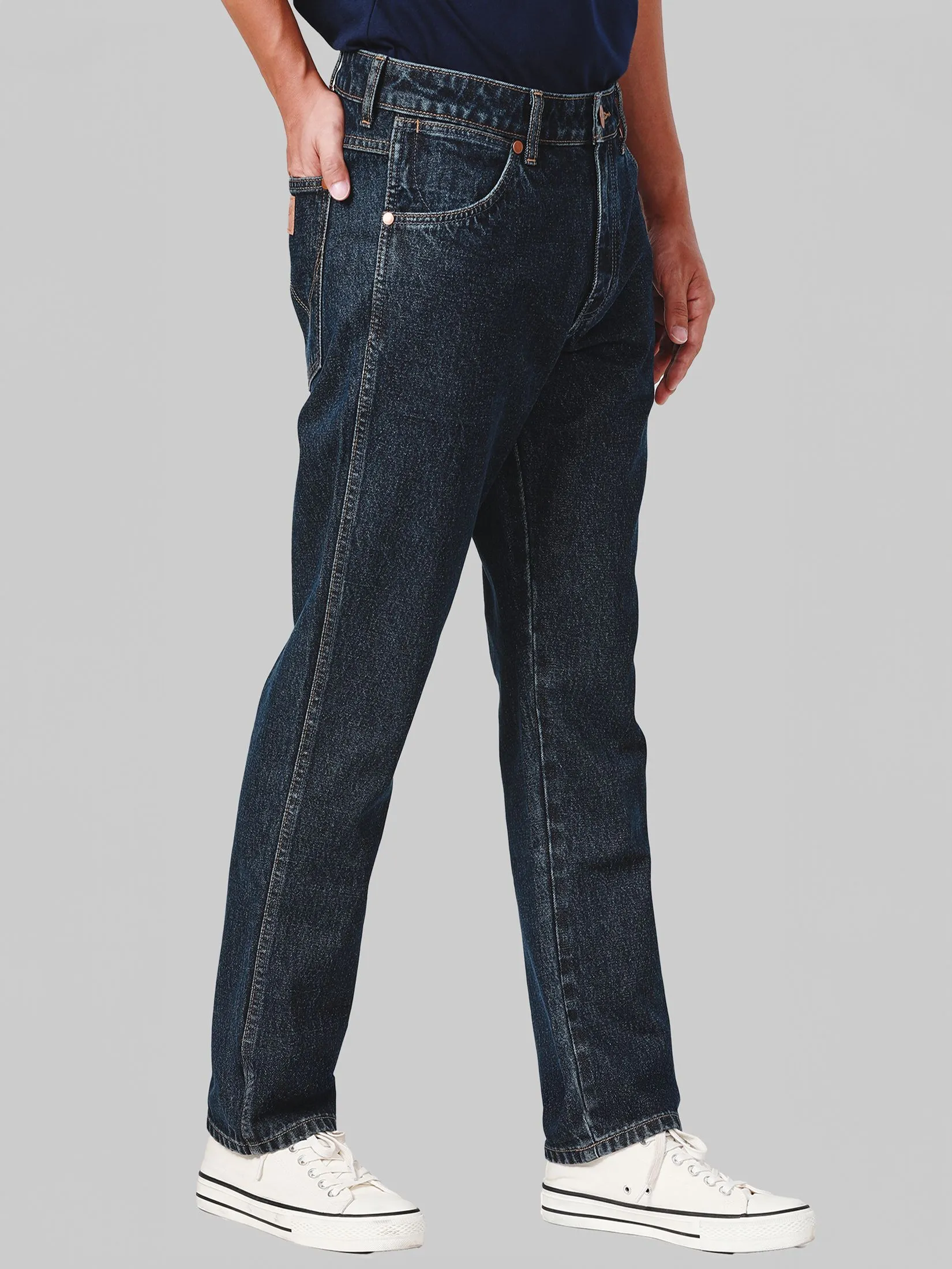 WRANGLER Men's Jeans Mid Greensboro Fit Mid Indigo