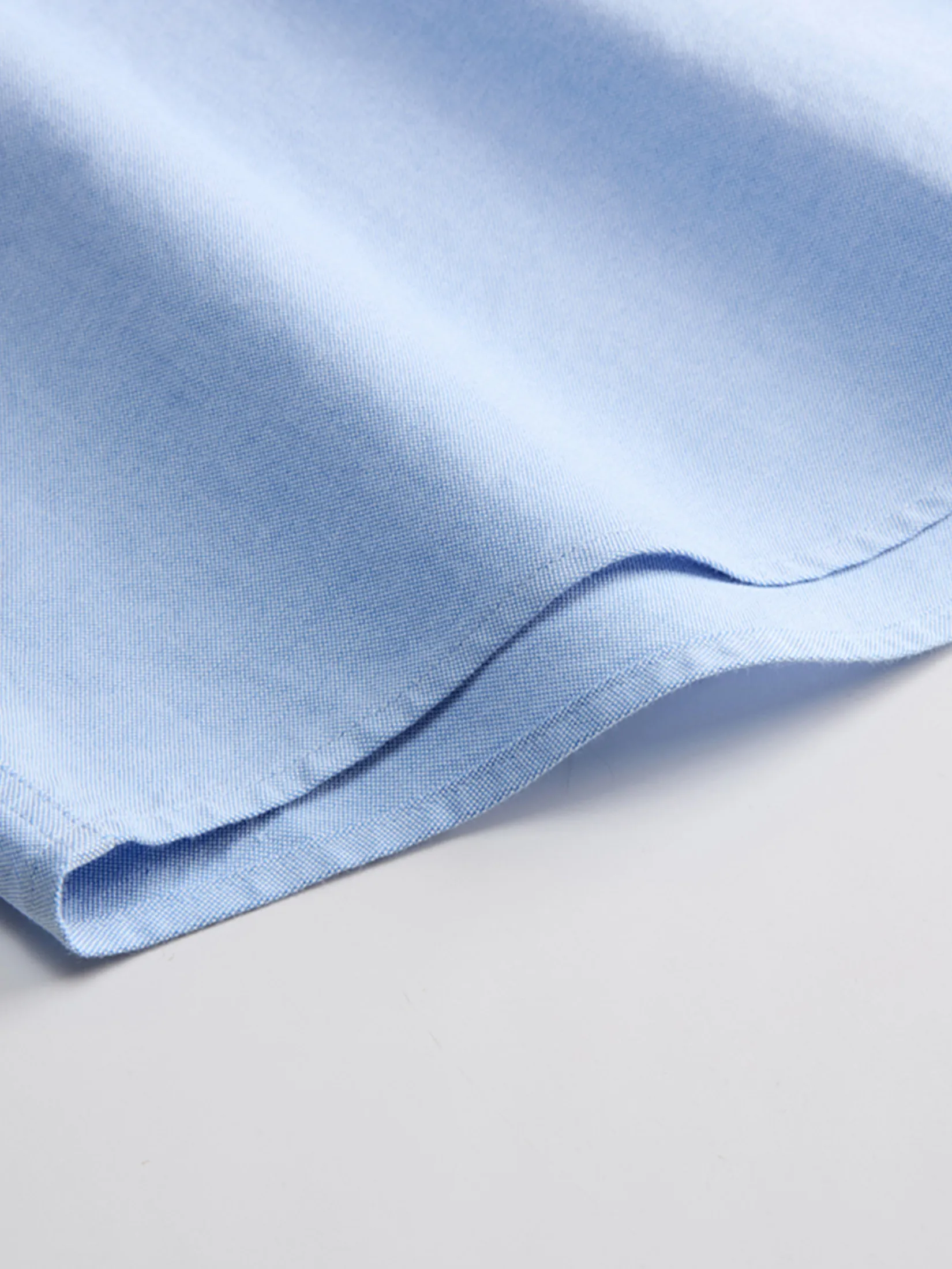 GIORDANO Men s Online Exclusive Relaxed Oxford Shirt (Korea) Light Blue