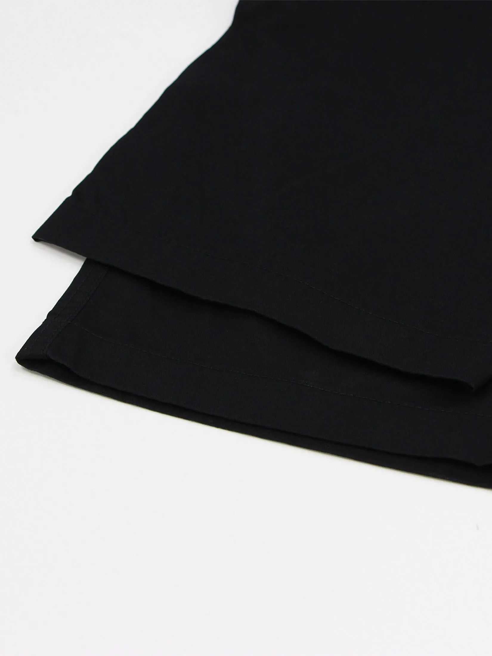 GIORDANO Men's Slim Twill Bermuda Shorts (180° Elastic Waist) Black