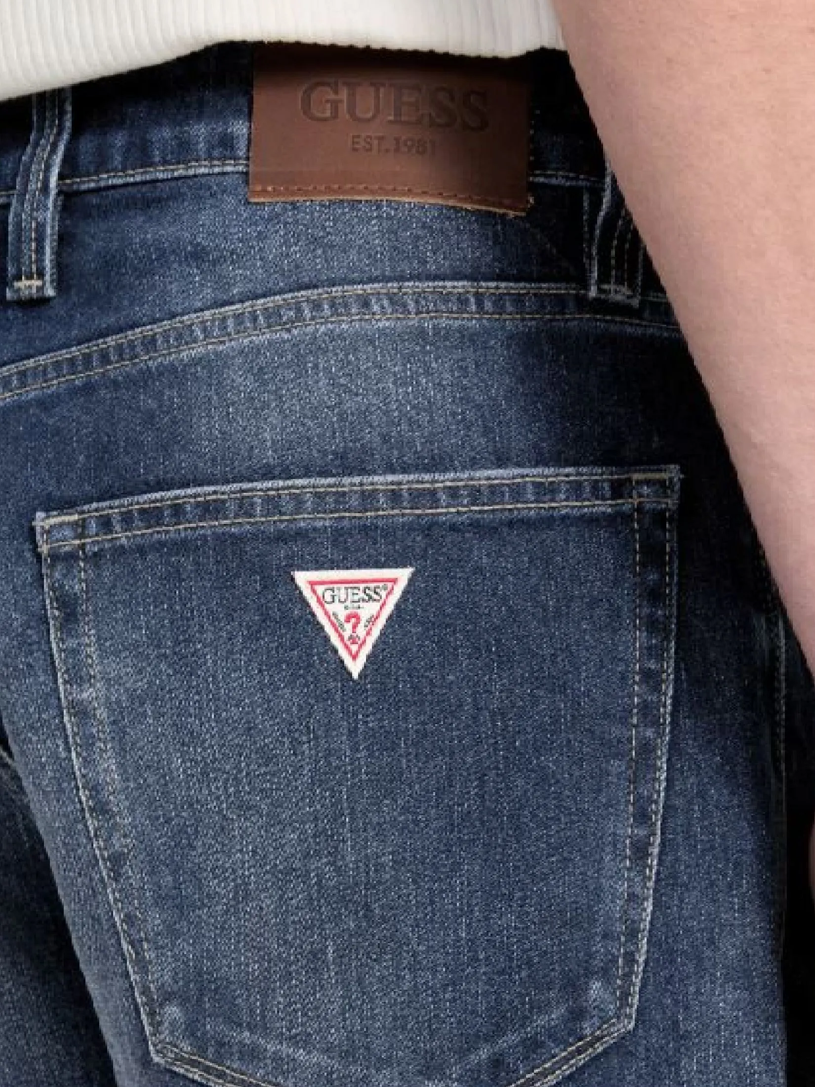 GUESS GUESS MEN  Eco Wyatt DENIM SHORTS  M5GDV2D4Z80  -  Denim