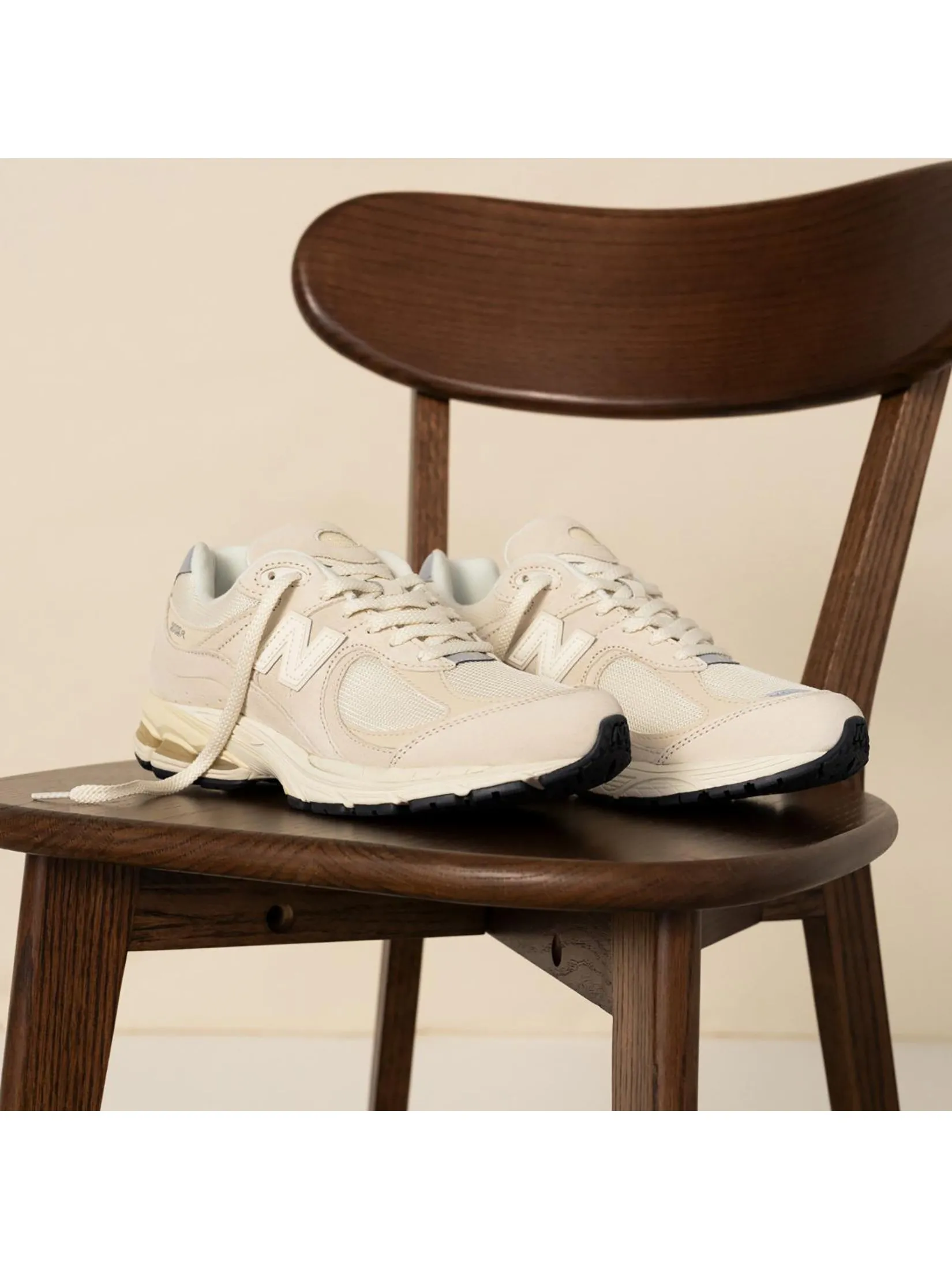 NEW BALANCE Unisex Sneakers 2002R