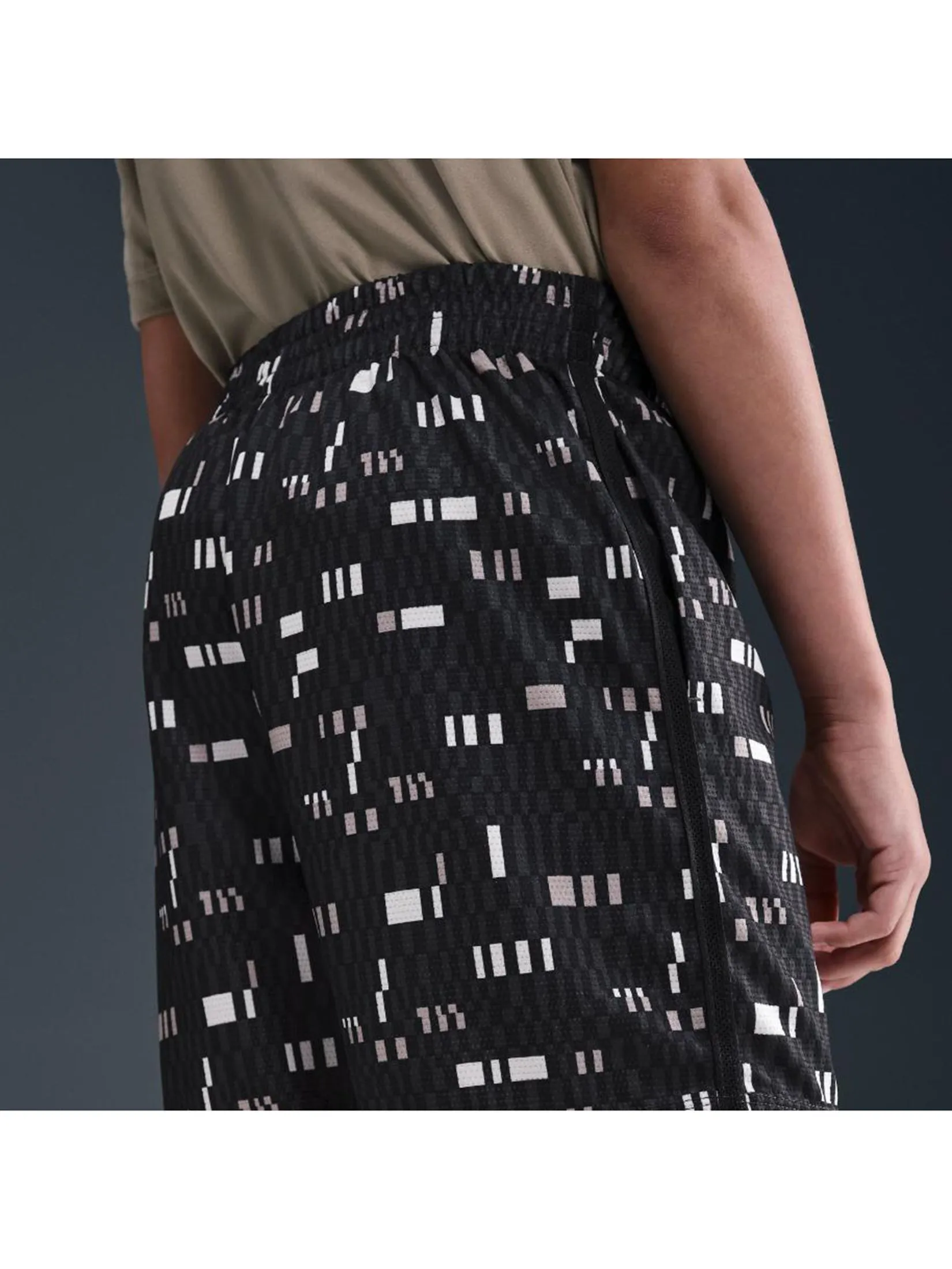 NIKE KIDS Unisex Kids Shorts Dri-Fit Multi Knit HV0666-010 Black/White