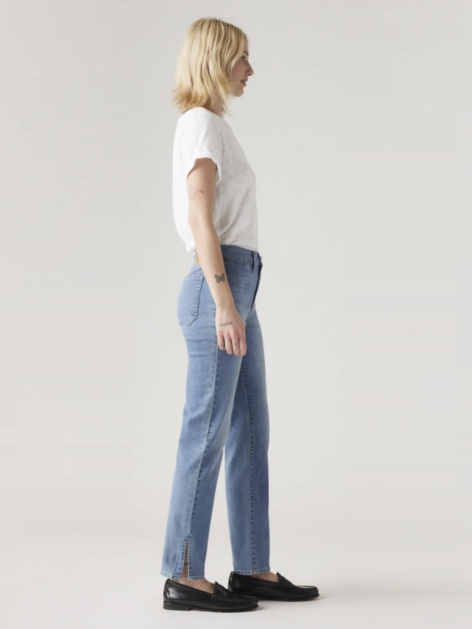 LEVI'S Women's Tailored 724 Straight Jeans Light Blue