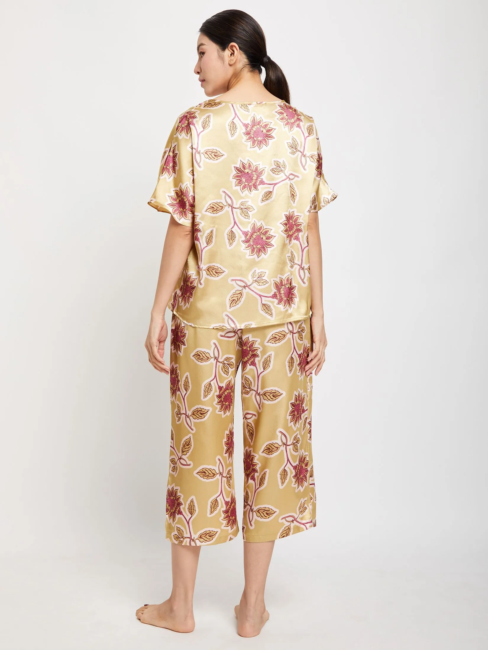 ELIZABETH Women Pyjamas Short Sleeves Blouse + Cropped Pants Gold